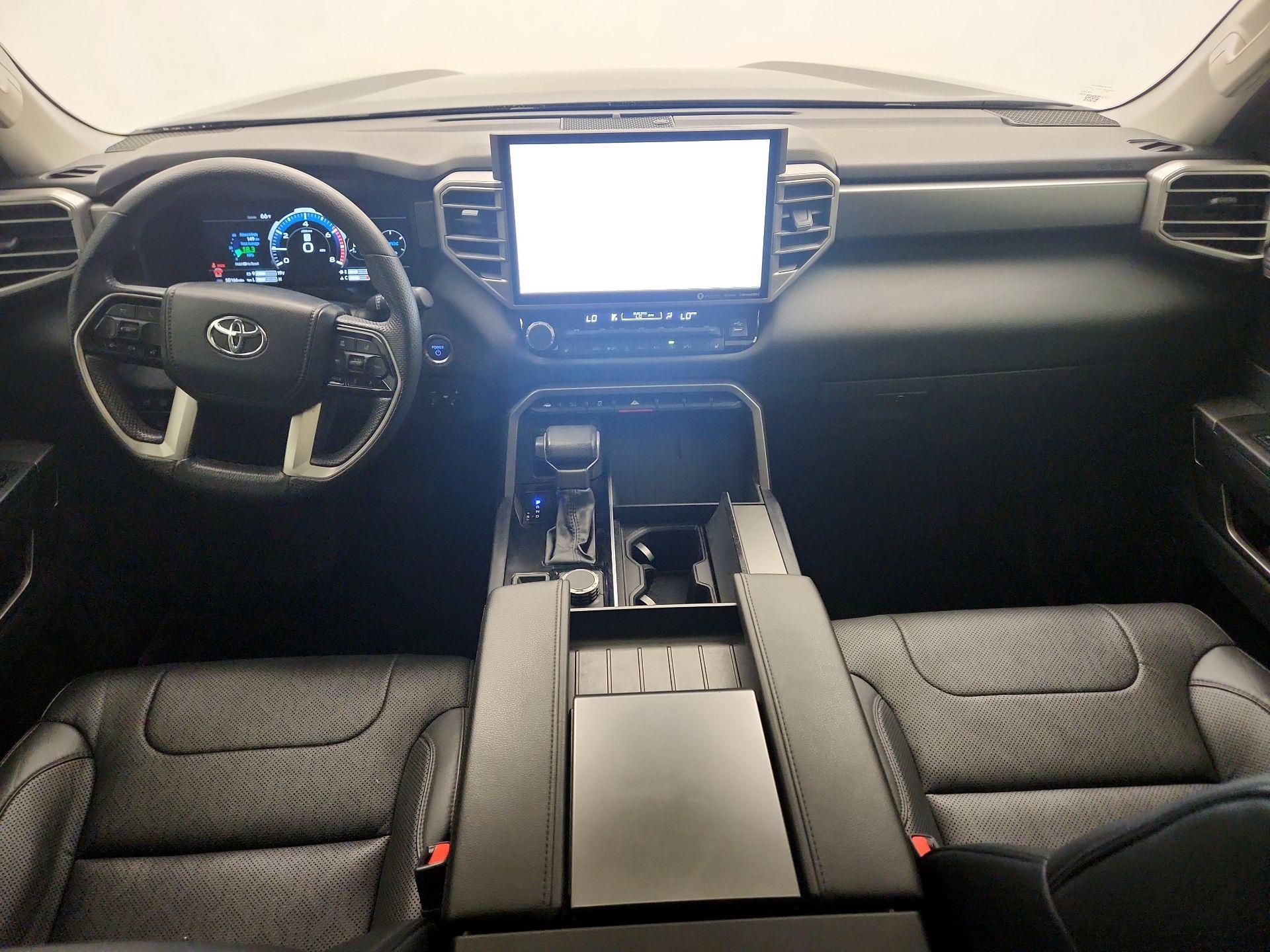 Thumbnail: 2024 Toyota Sequoia - 9