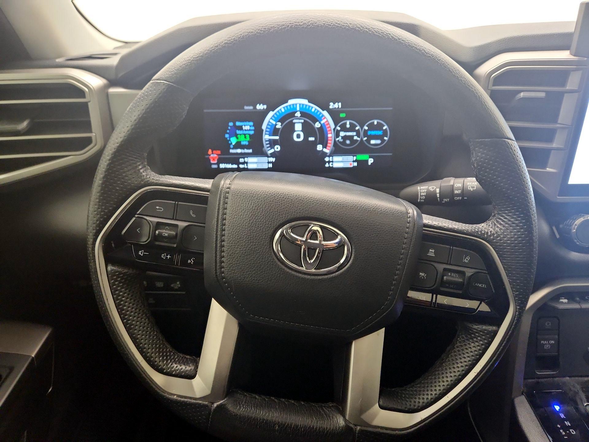 Thumbnail: 2024 Toyota Sequoia - 10