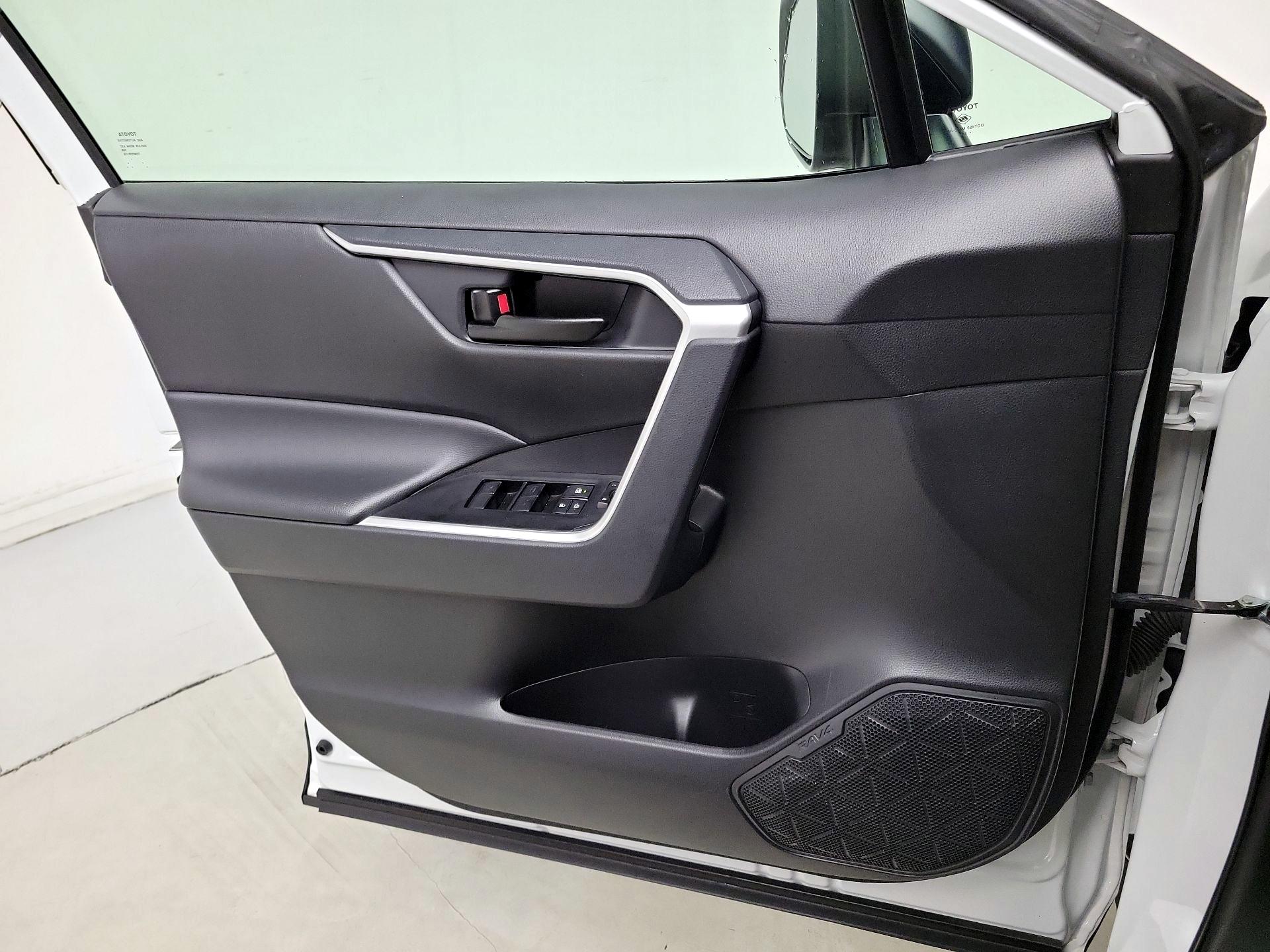 Thumbnail: 2024 Toyota RAV4 - 12