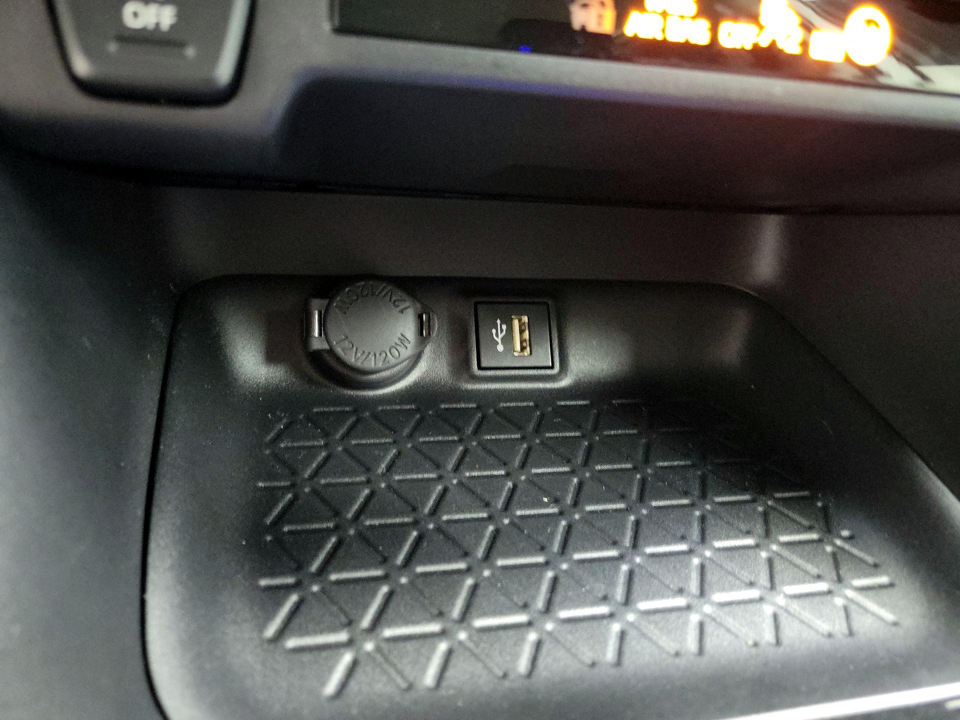 Thumbnail: 2024 Toyota RAV4 - 19