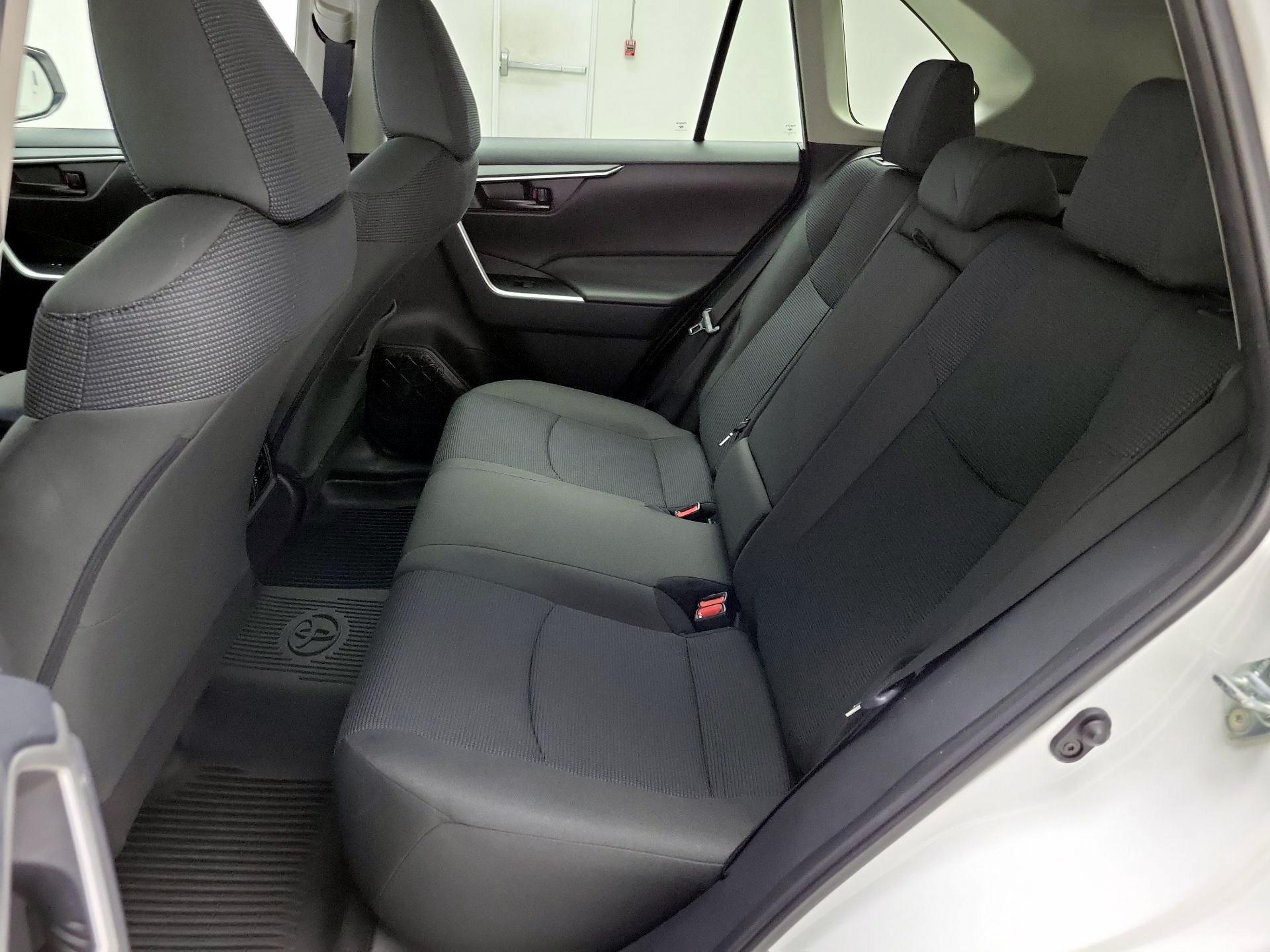 Thumbnail: 2024 Toyota RAV4 - 20