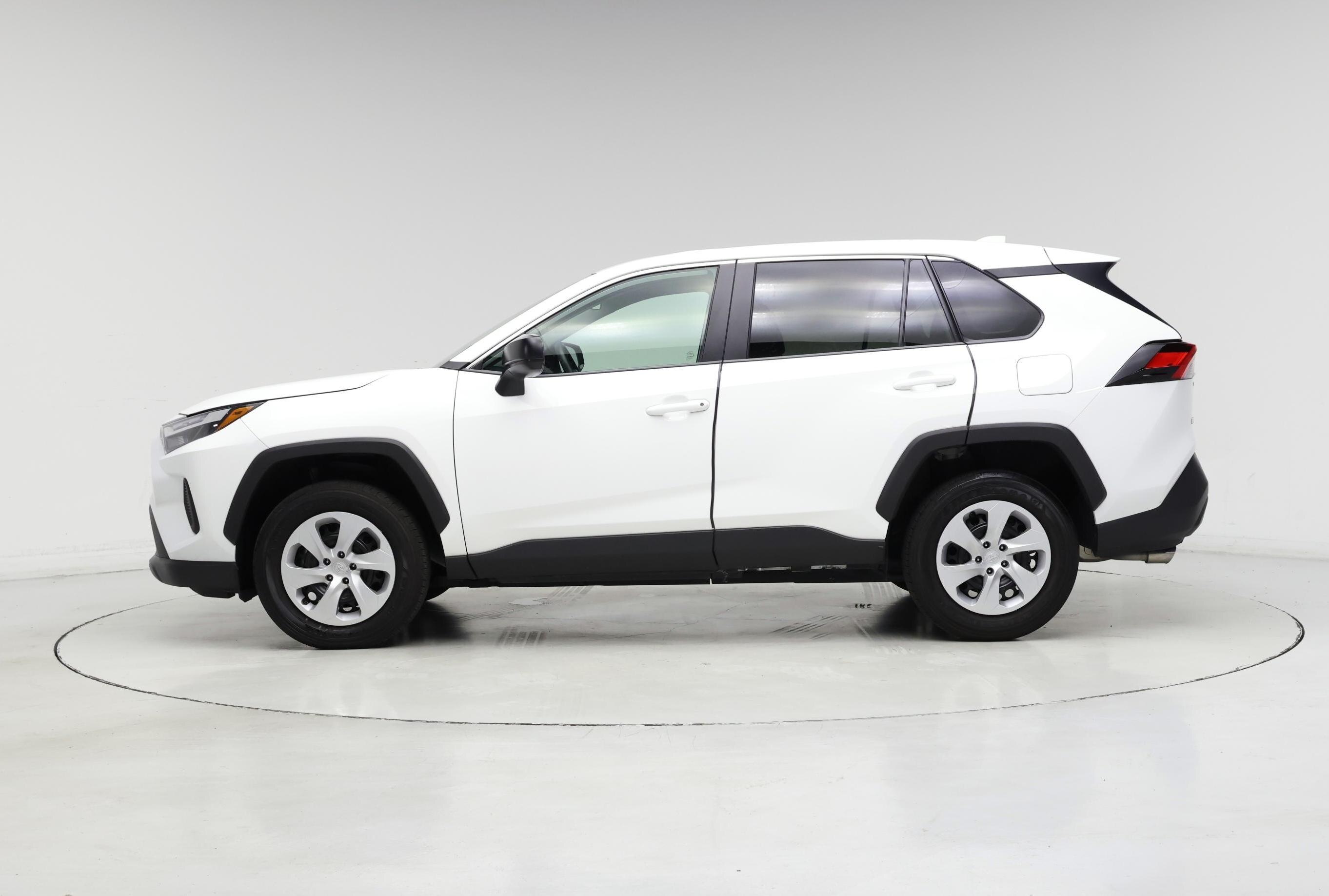 Thumbnail: 2024 Toyota RAV4 - 3