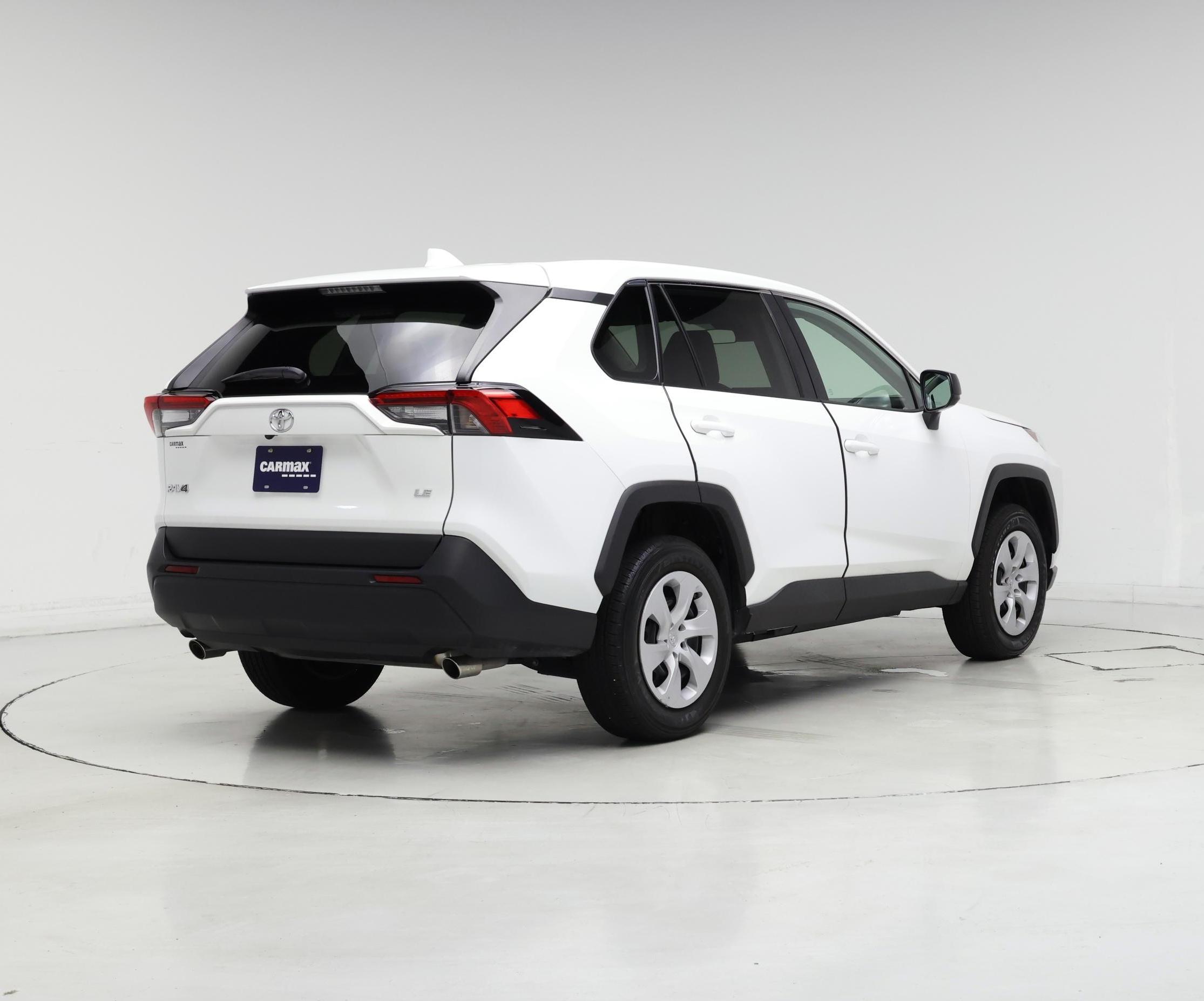 Thumbnail: 2024 Toyota RAV4 - 8