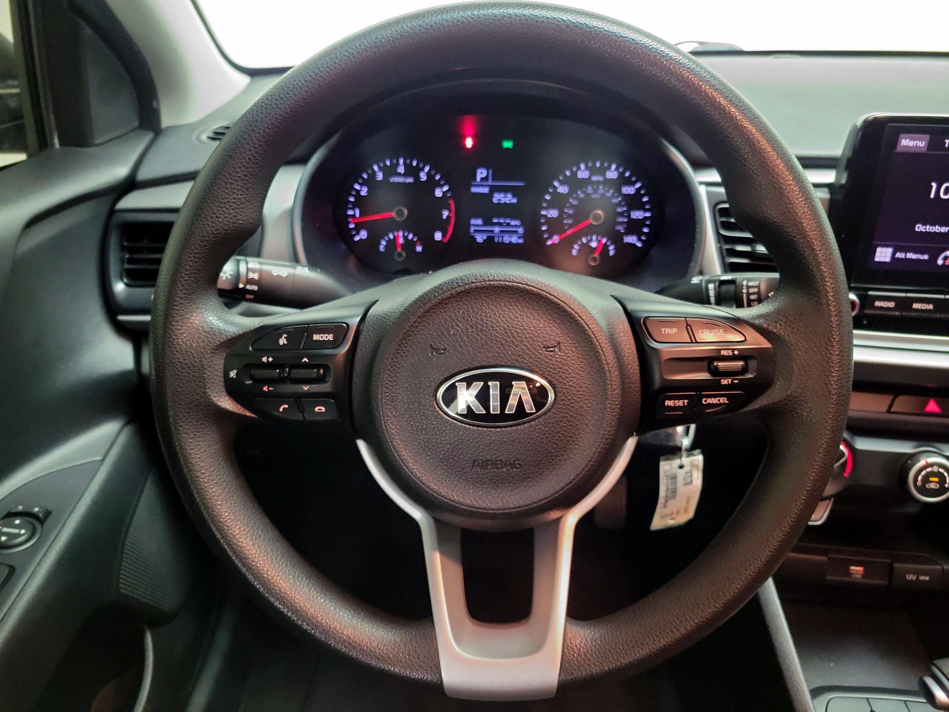 Thumbnail: 2021 Kia Rio - 10