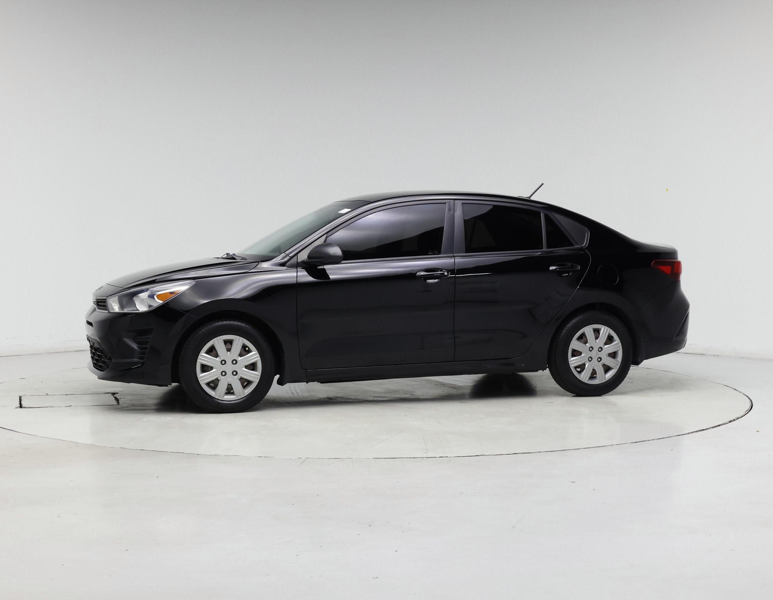 Thumbnail: 2021 Kia Rio - 3