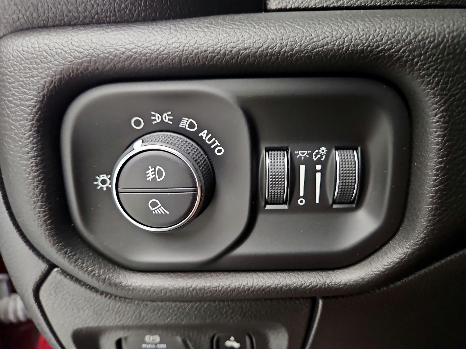 Thumbnail: 2023 RAM 1500 - 13