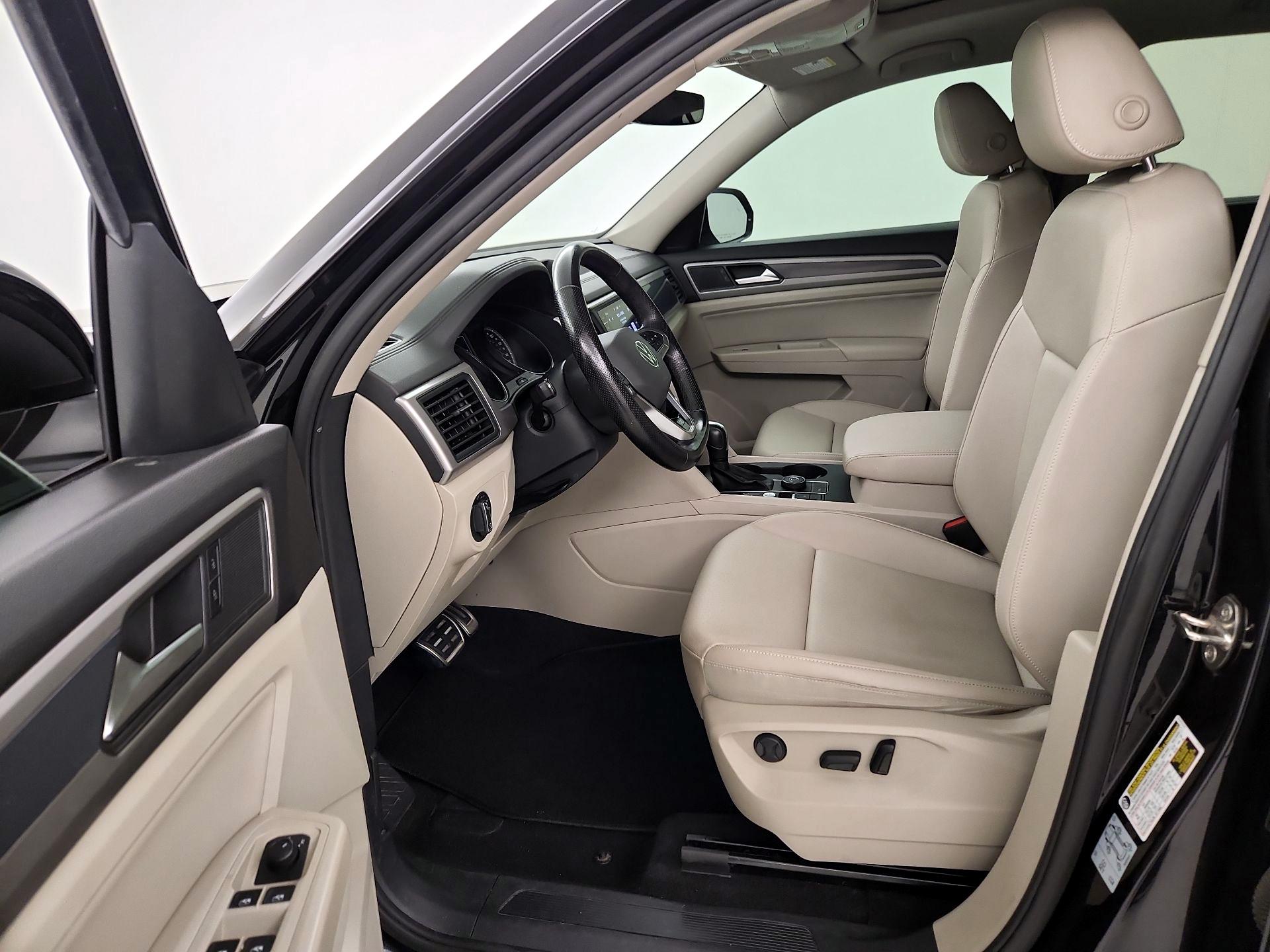Thumbnail: 2021 Volkswagen Atlas - 11