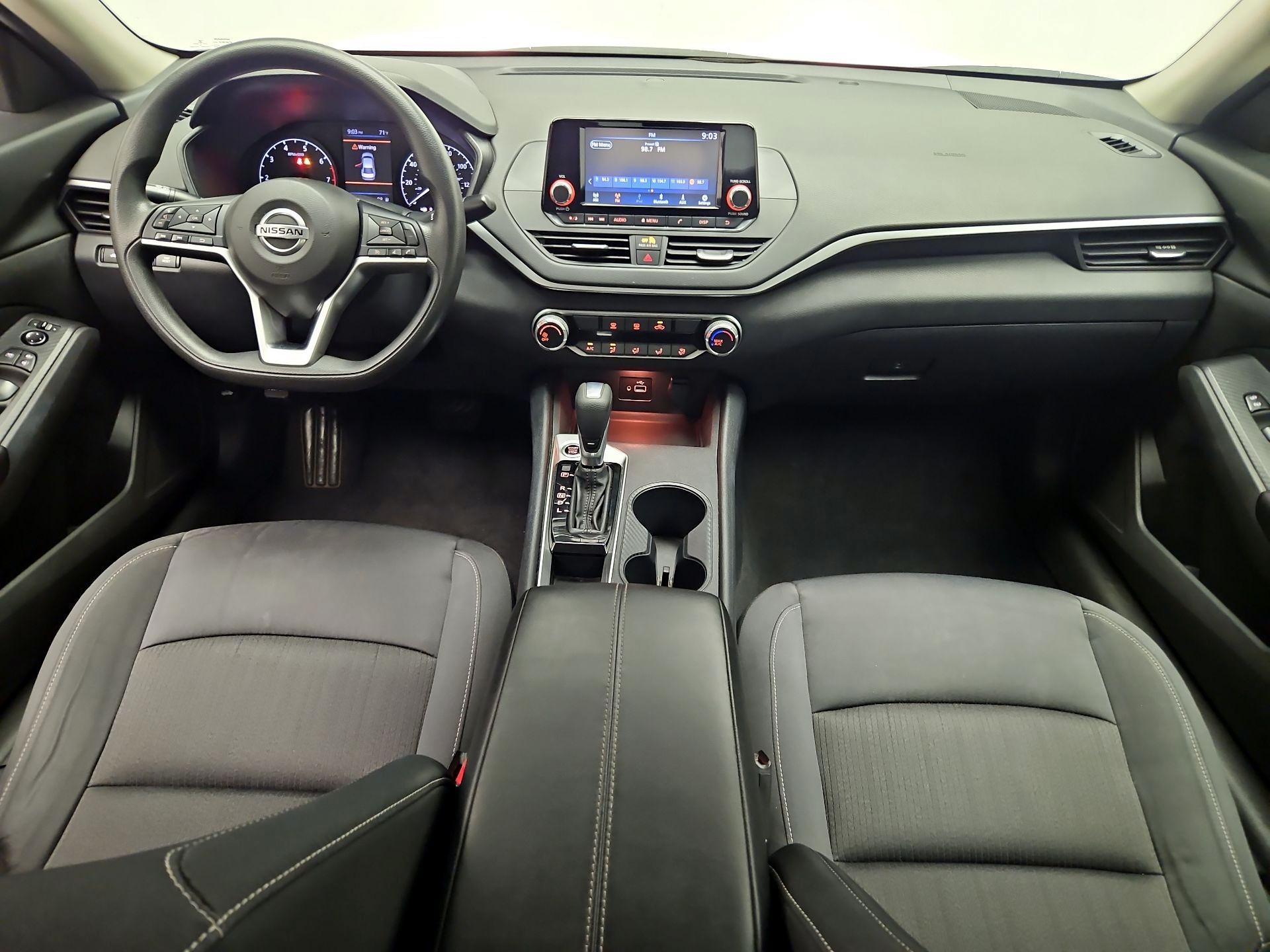 Thumbnail: 2021 Nissan Altima - 9