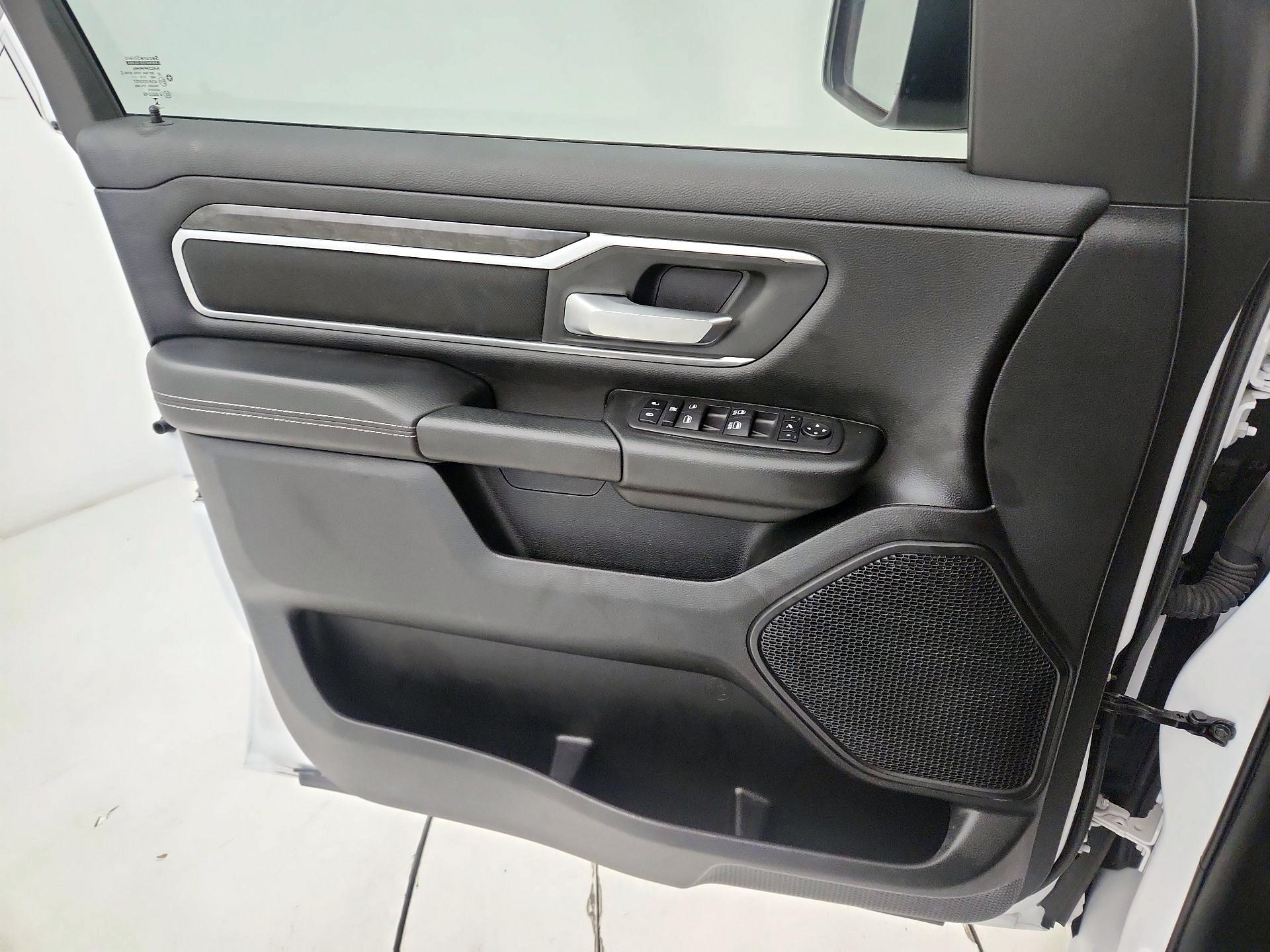 Thumbnail: 2023 RAM 1500 - 10