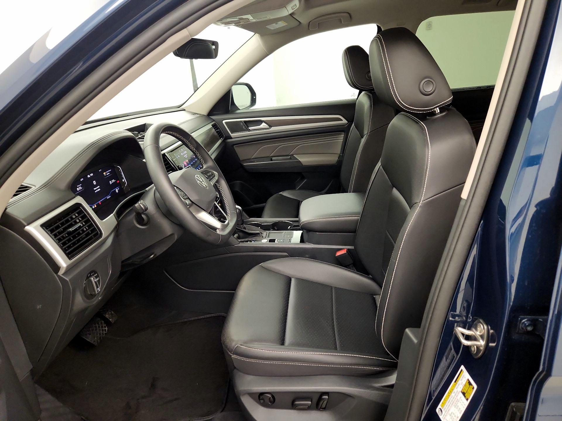 Thumbnail: 2023 Volkswagen Atlas - 11