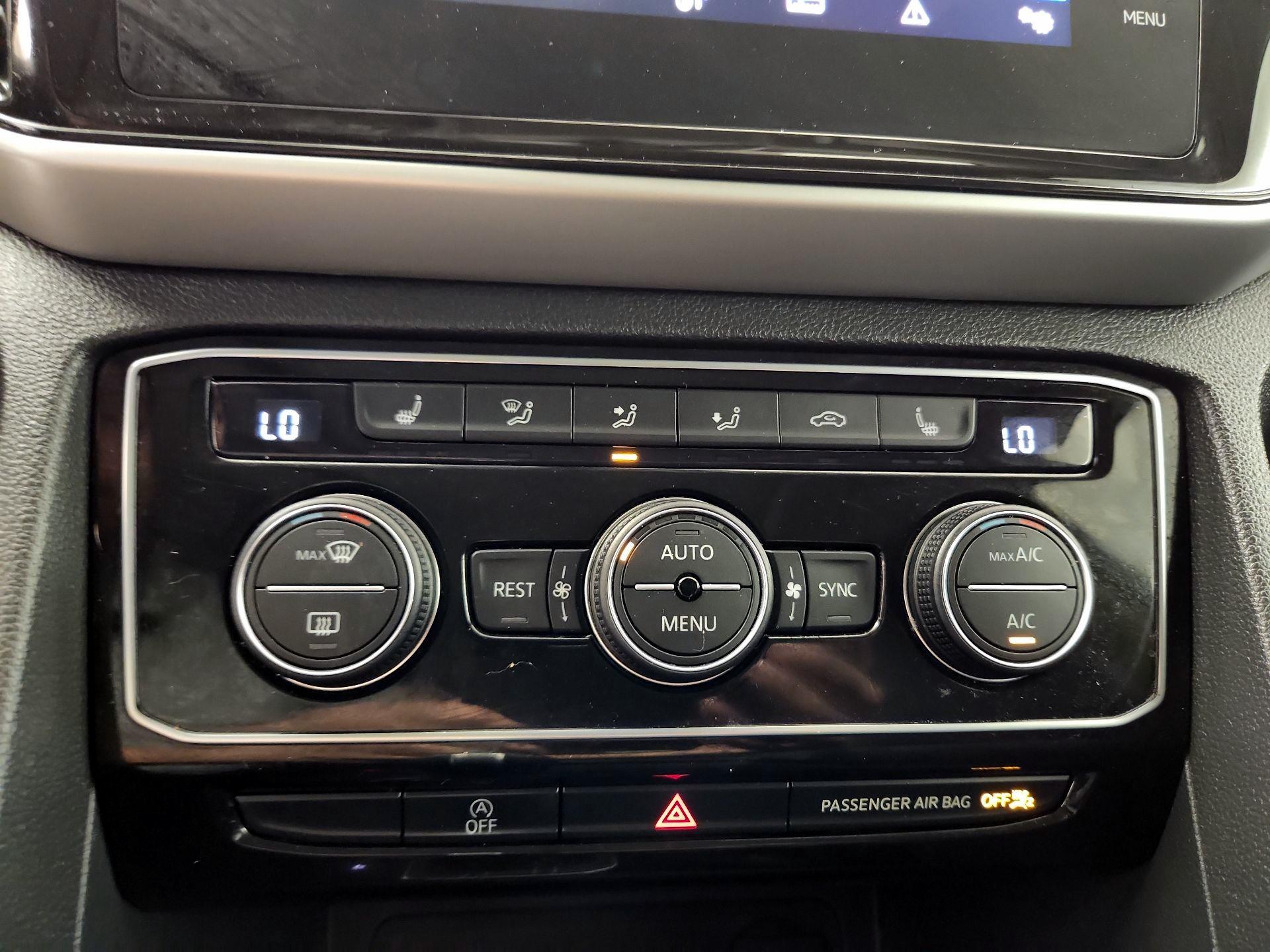 Thumbnail: 2023 Volkswagen Atlas - 16