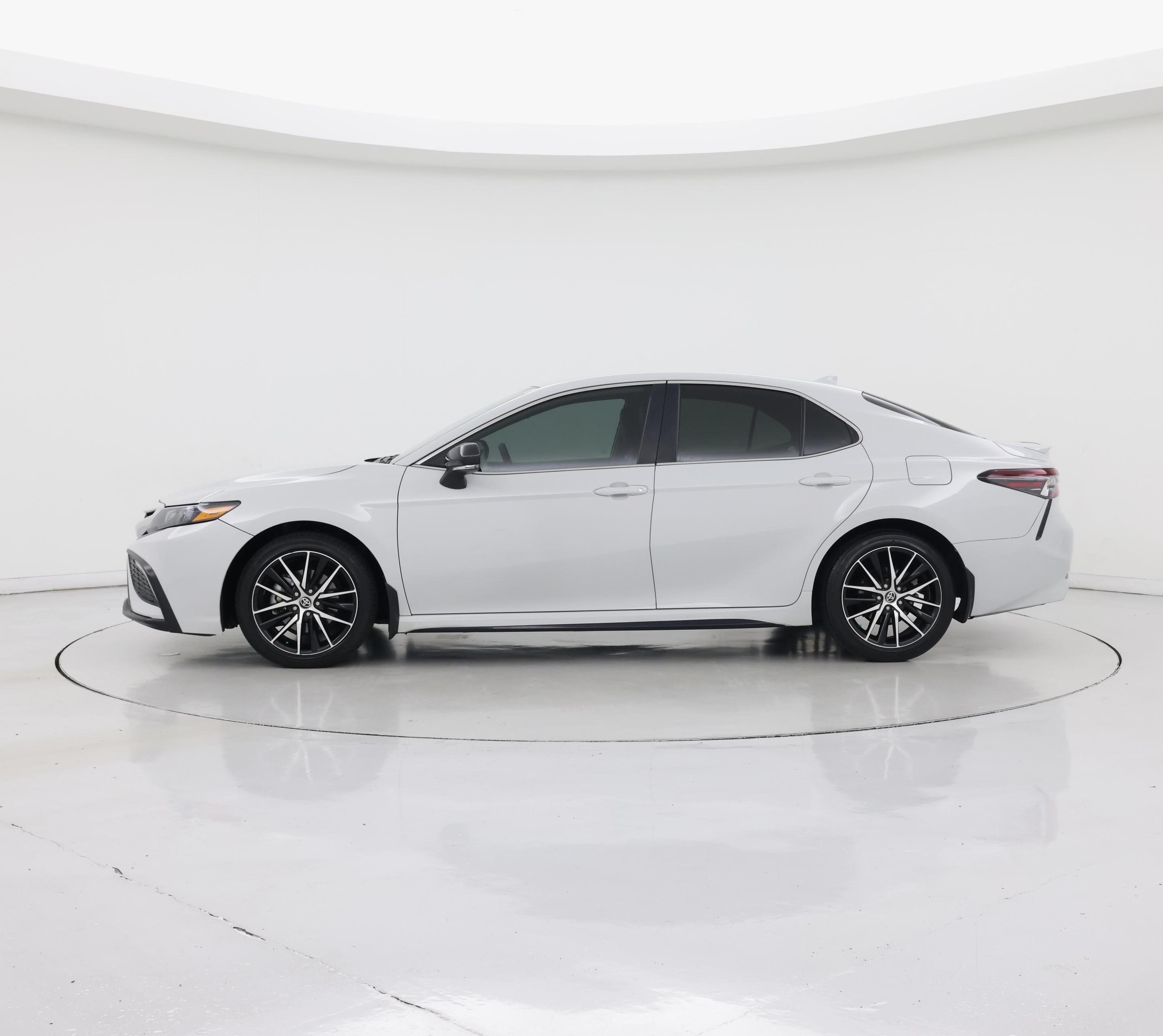 Thumbnail: 2023 Toyota Camry - 3