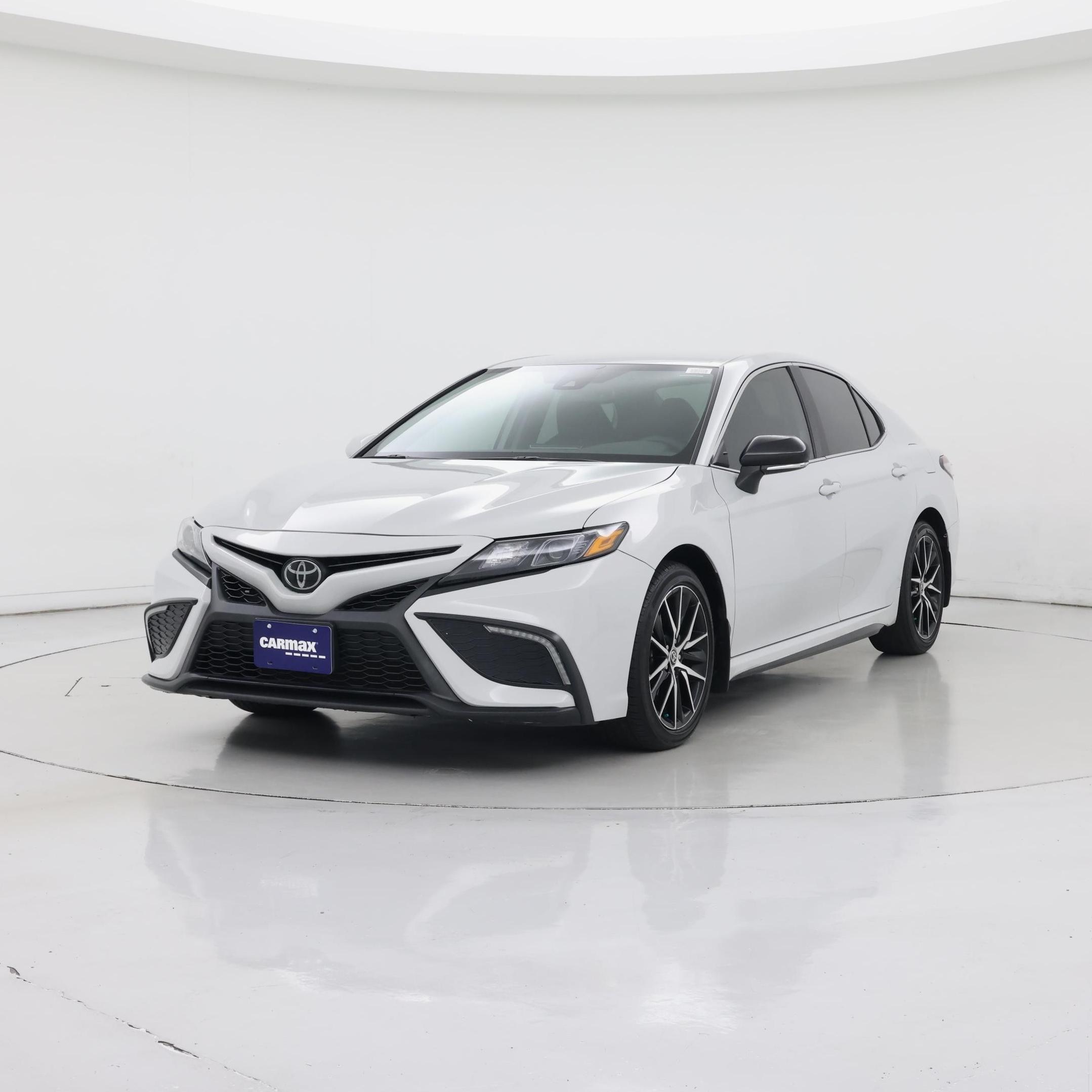 Thumbnail: 2023 Toyota Camry - 4