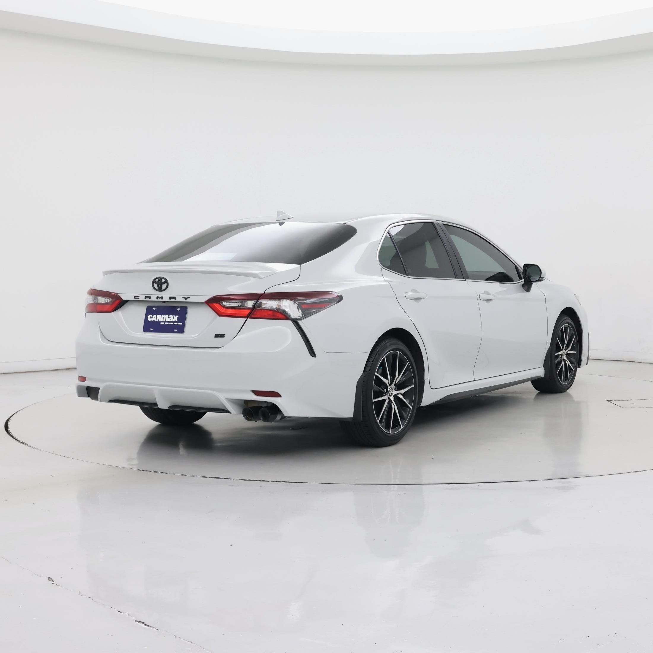 Thumbnail: 2023 Toyota Camry - 8