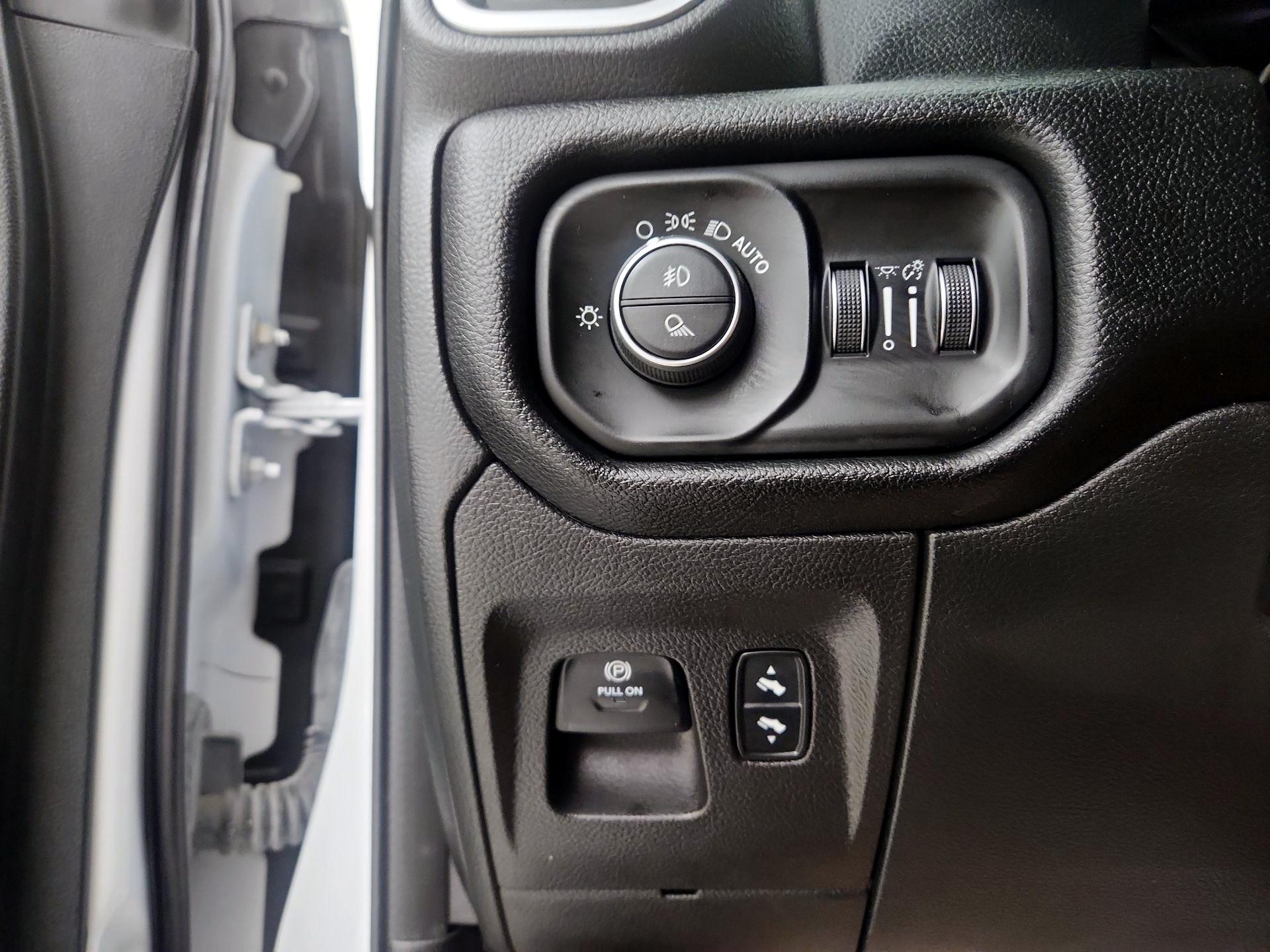 Thumbnail: 2022 RAM 1500 - 13