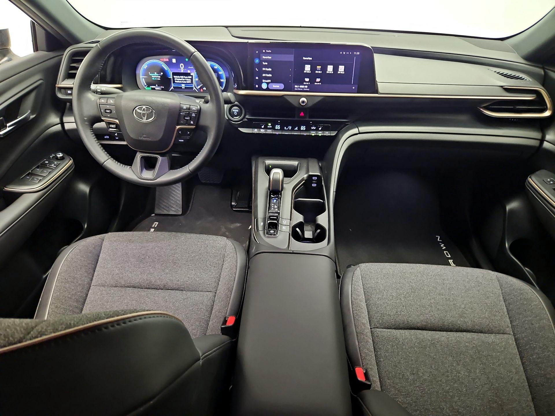 Thumbnail: 2023 Toyota Crown - 9