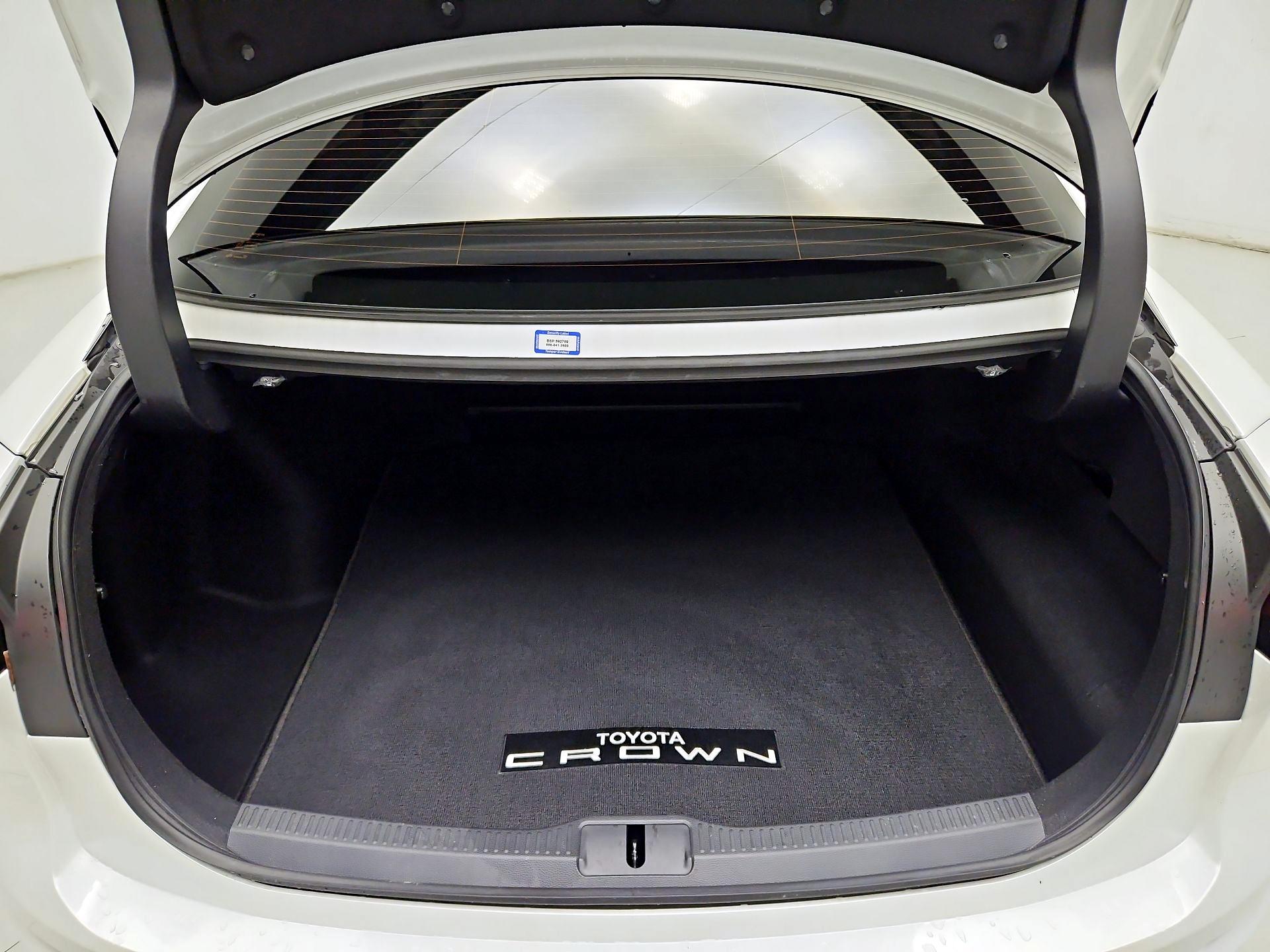 Thumbnail: 2023 Toyota Crown - 19