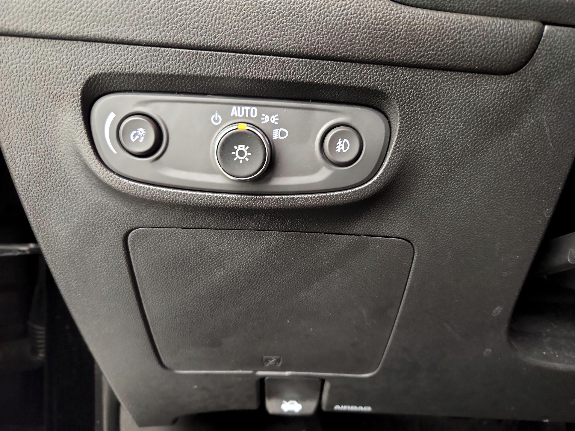Thumbnail: 2023 Buick Encore GX - 13
