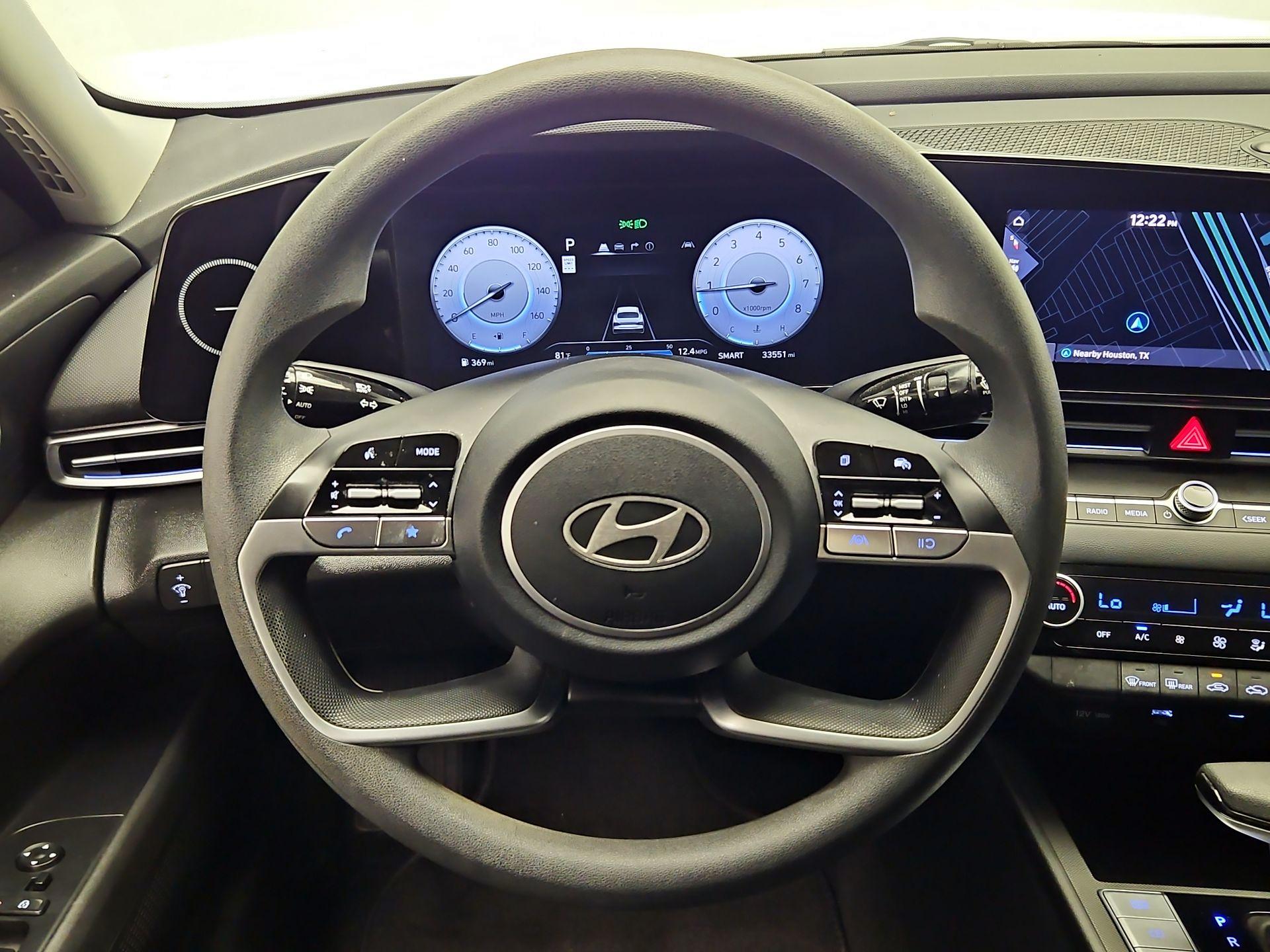 Thumbnail: 2024 Hyundai Elantra - 10