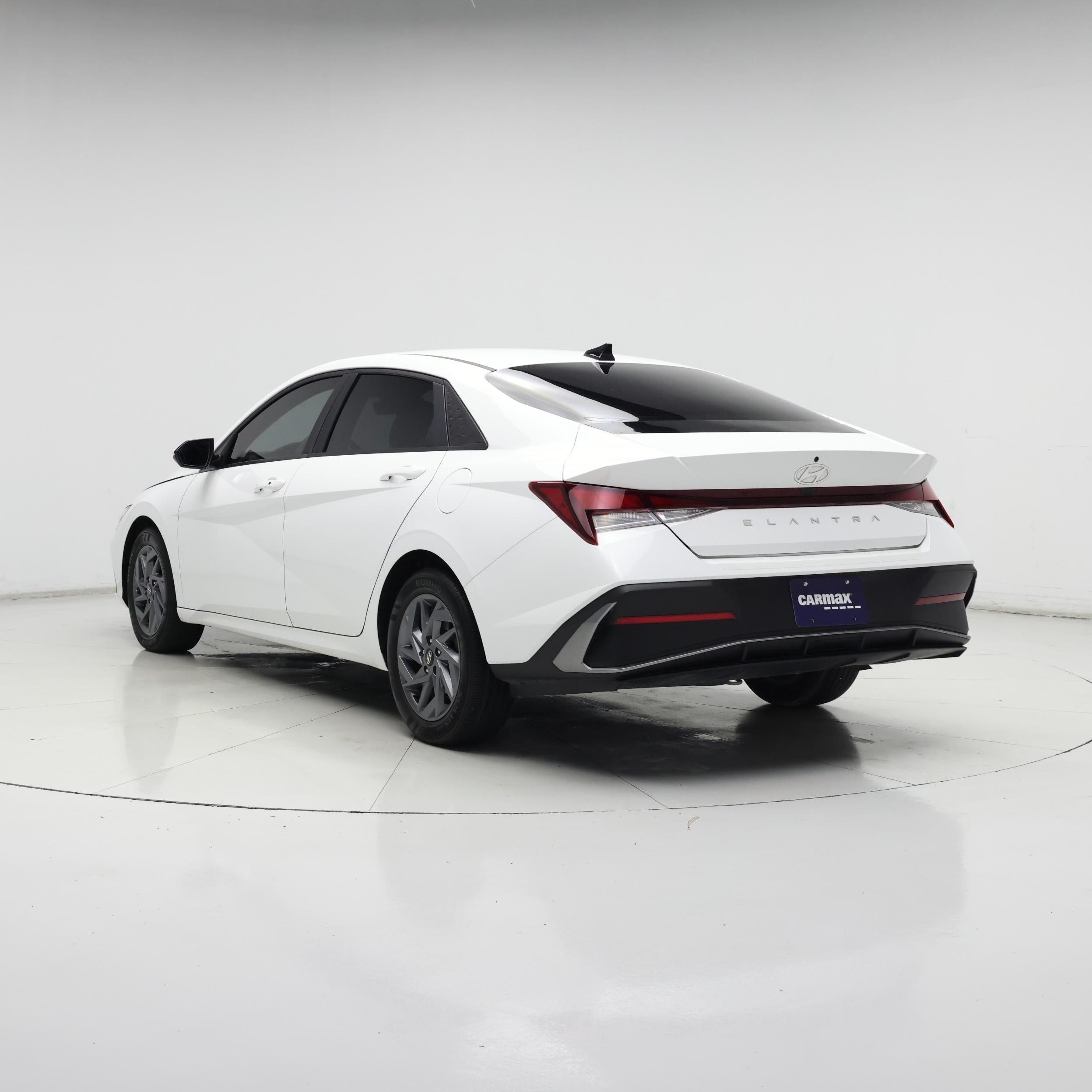 Thumbnail: 2024 Hyundai Elantra - 2