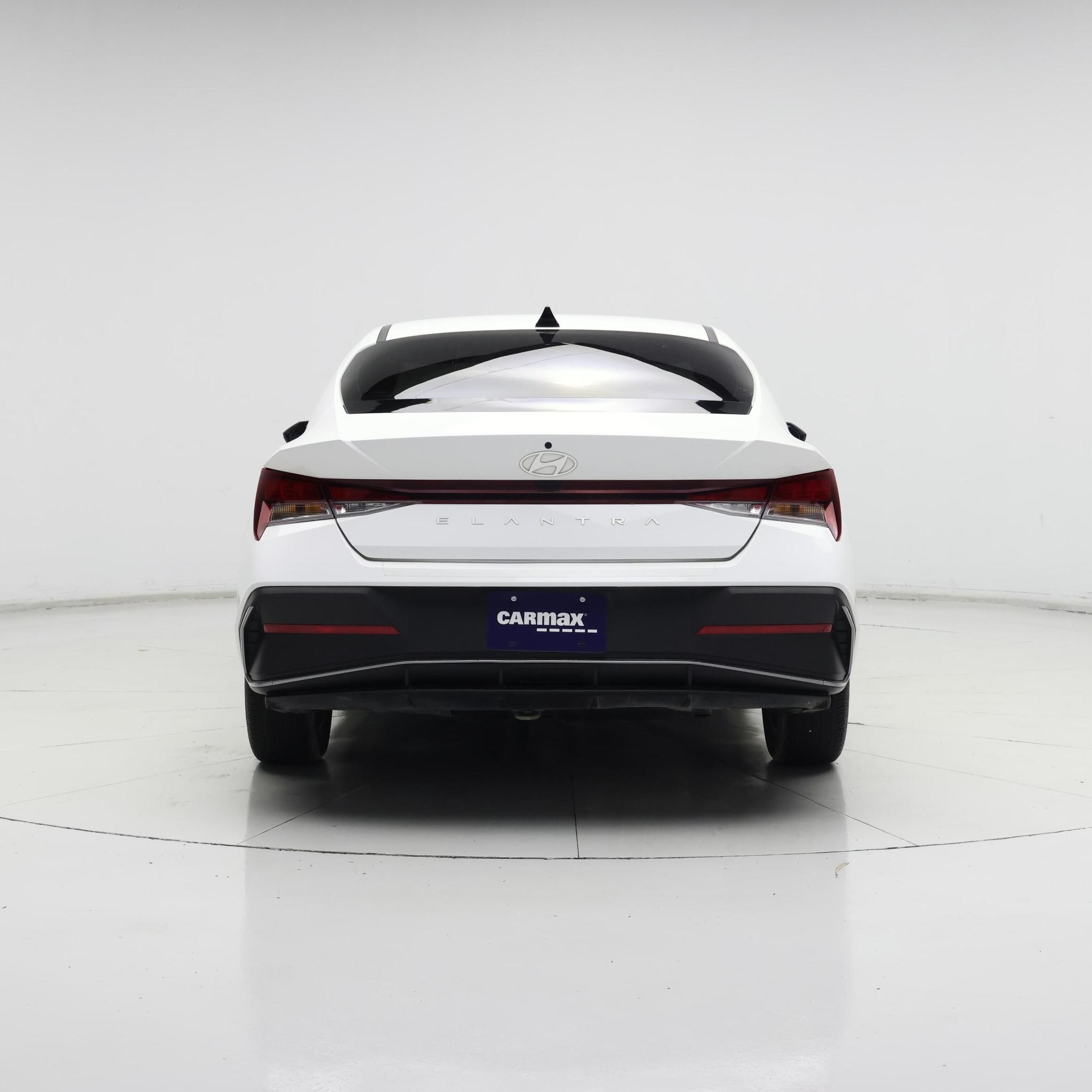 Thumbnail: 2024 Hyundai Elantra - 6