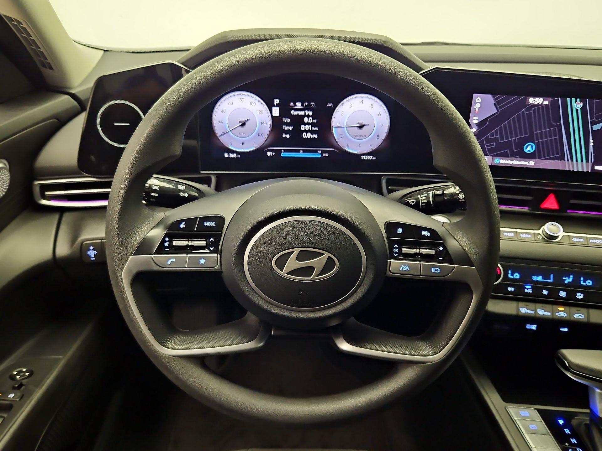 Thumbnail: 2024 Hyundai Elantra - 10