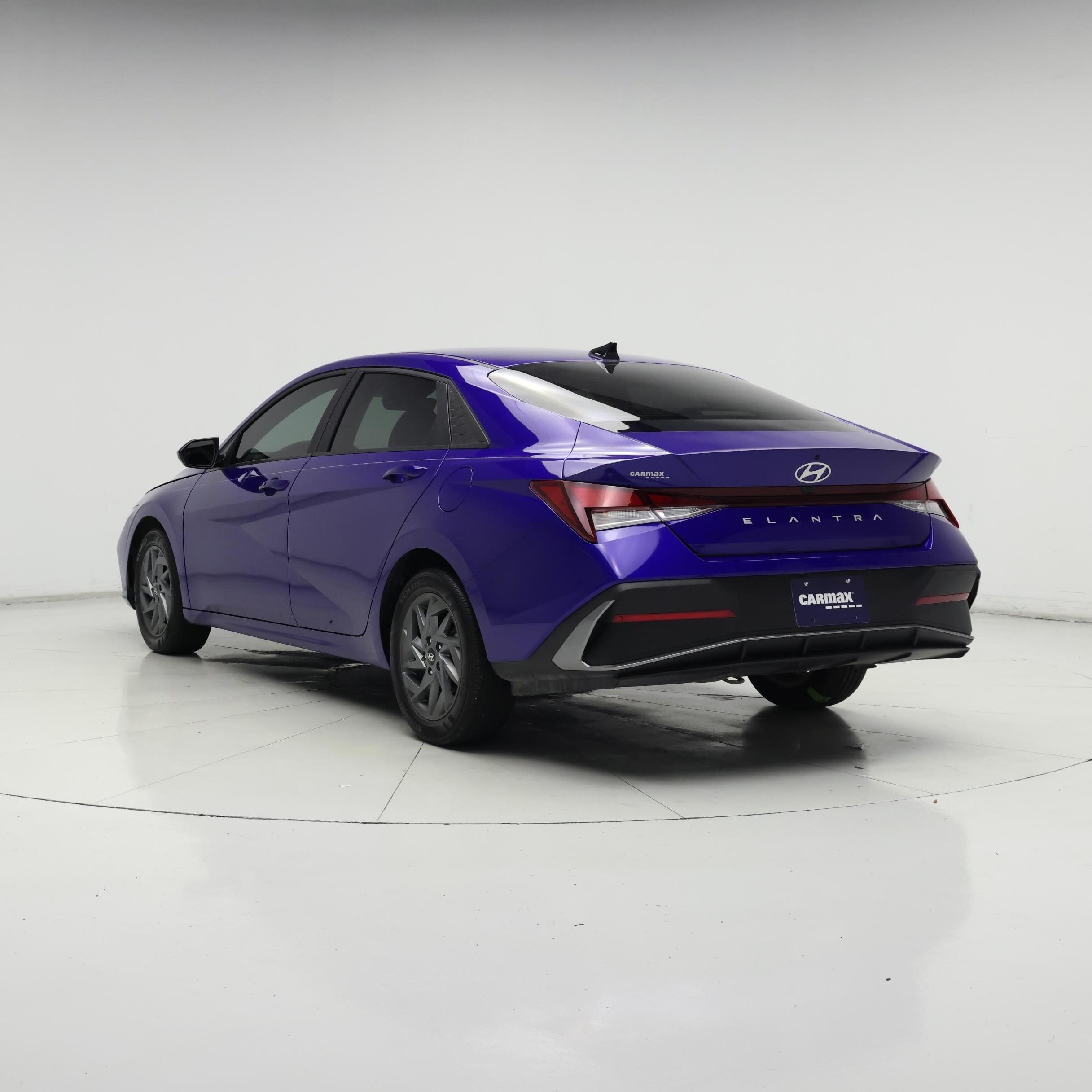 Thumbnail: 2024 Hyundai Elantra - 2