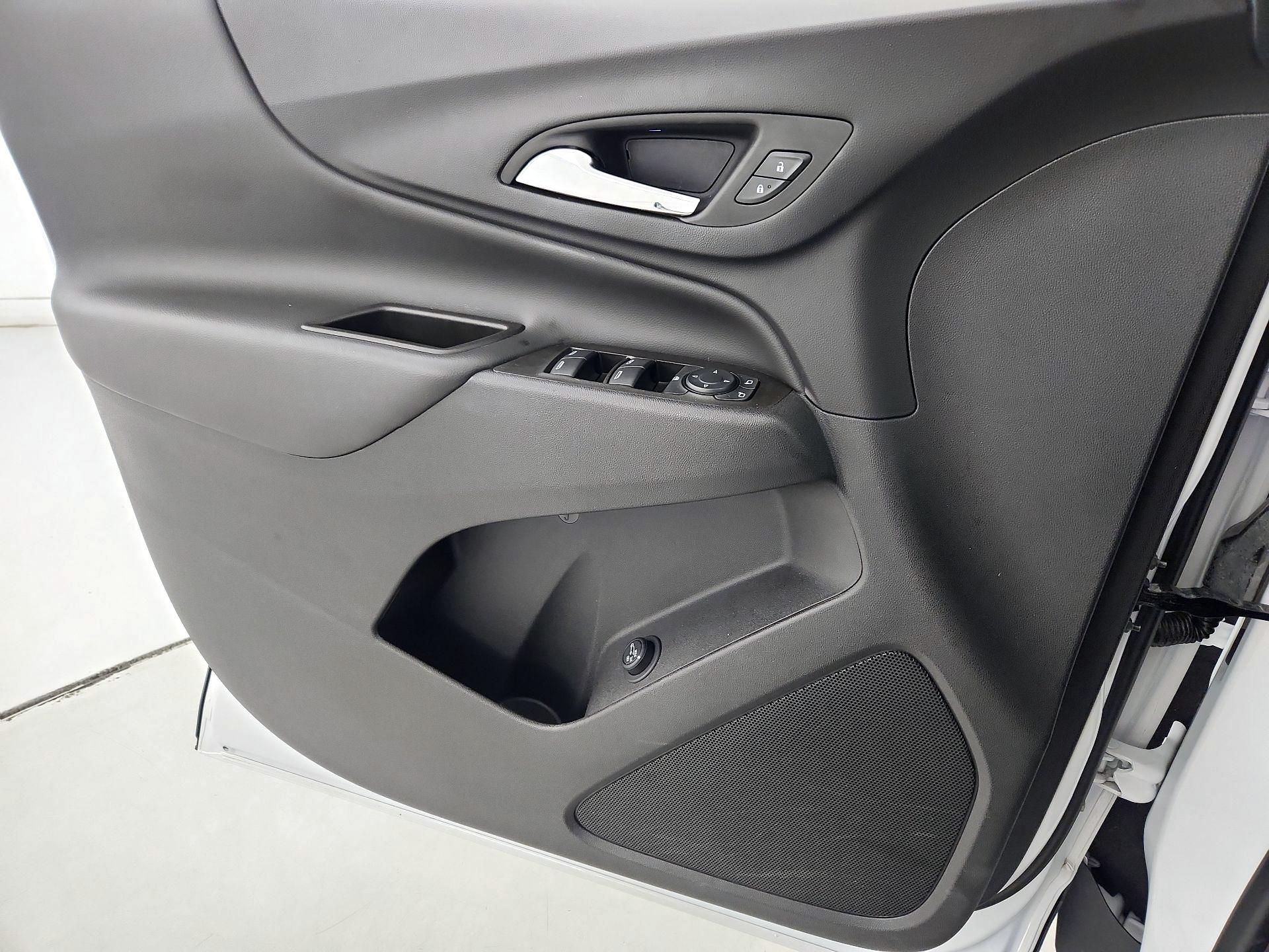 Thumbnail: 2023 Chevrolet Equinox - 12