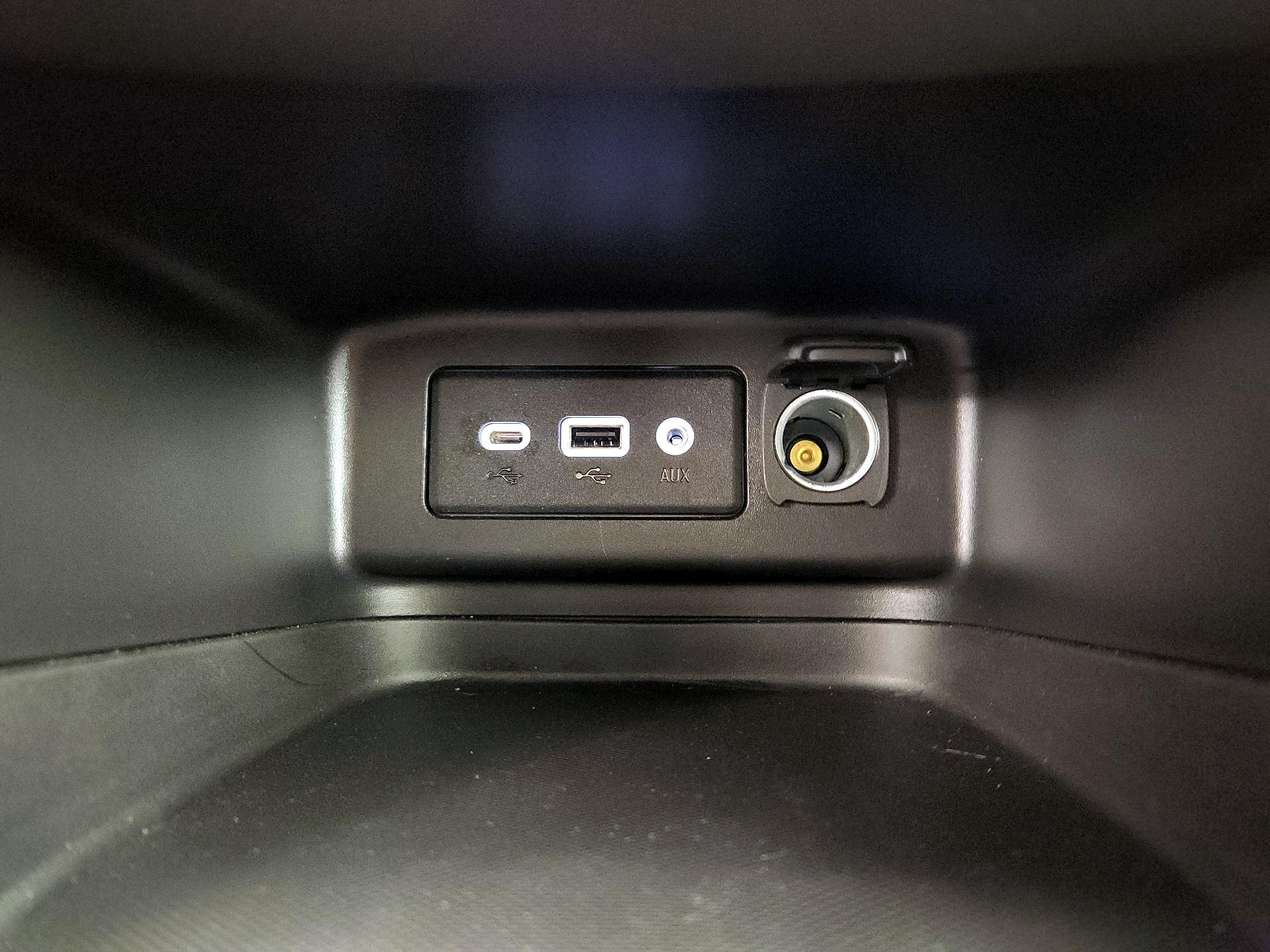 Thumbnail: 2023 Chevrolet Equinox - 18