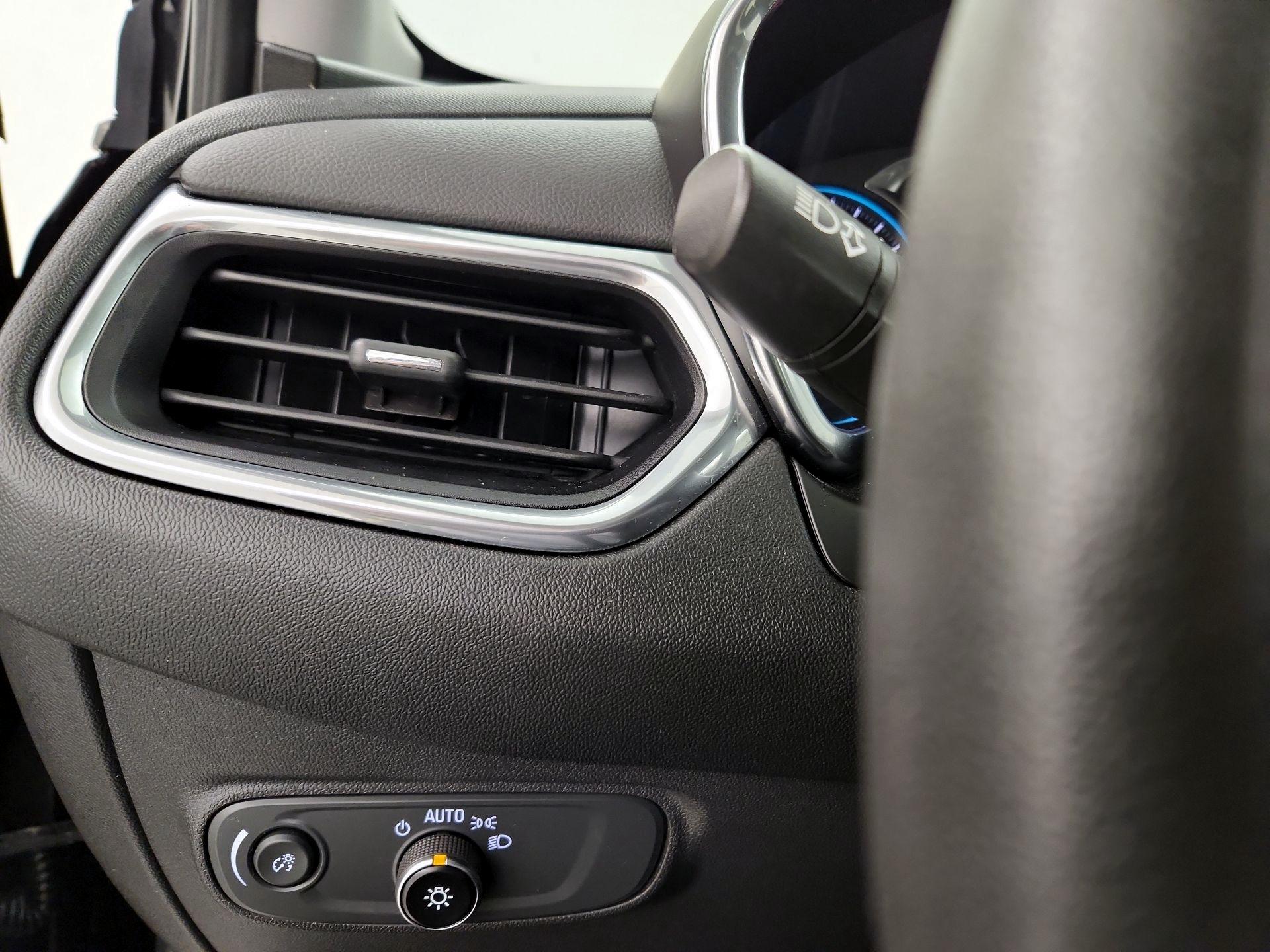 Thumbnail: 2022 Chevrolet Equinox - 13