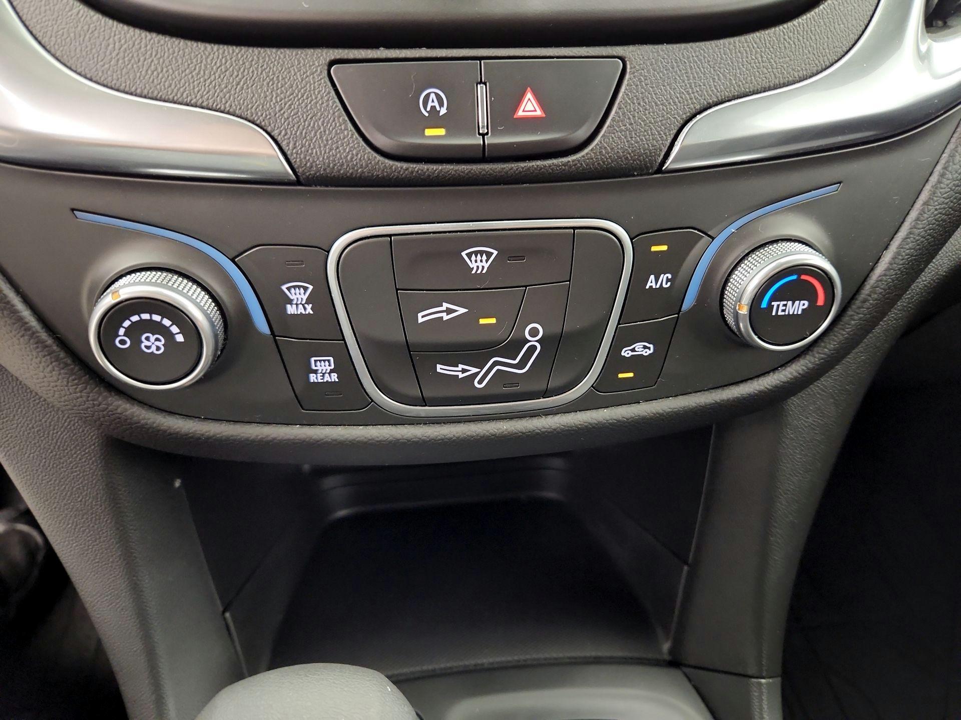 Thumbnail: 2022 Chevrolet Equinox - 16