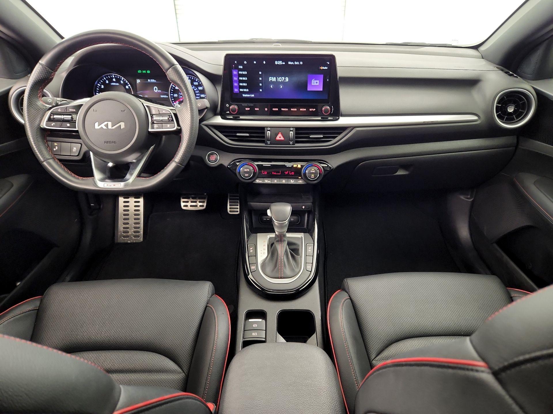 Thumbnail: 2023 Kia Forte - 9