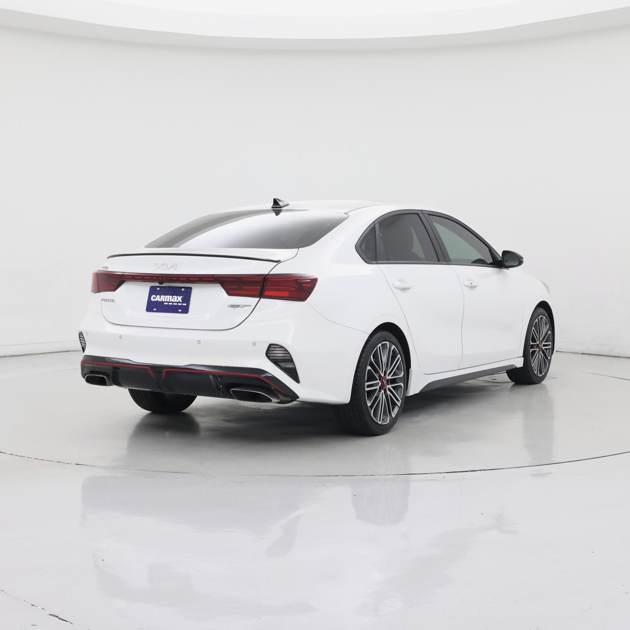 Thumbnail: 2023 Kia Forte - 8