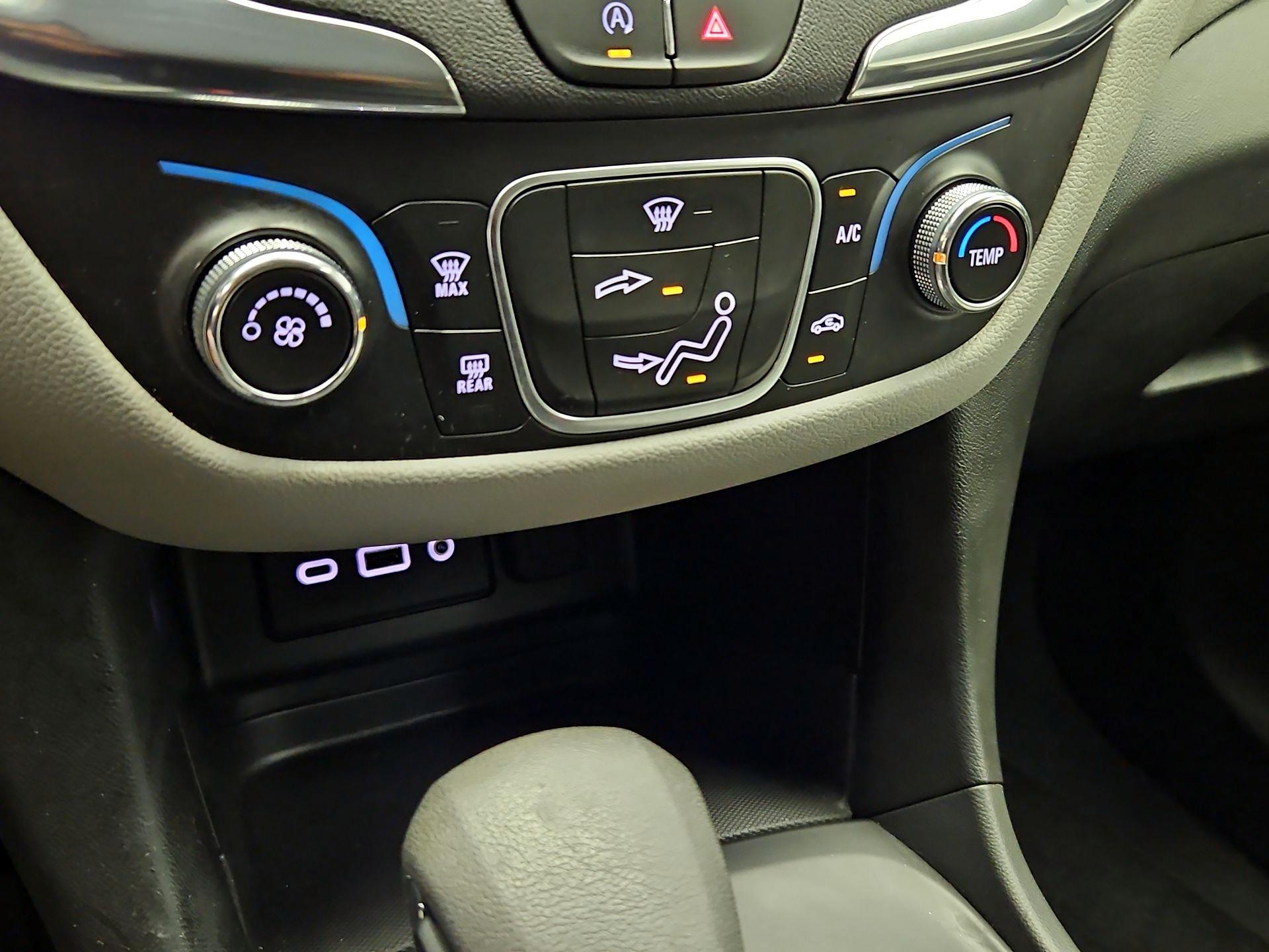 Thumbnail: 2023 Chevrolet Equinox - 16