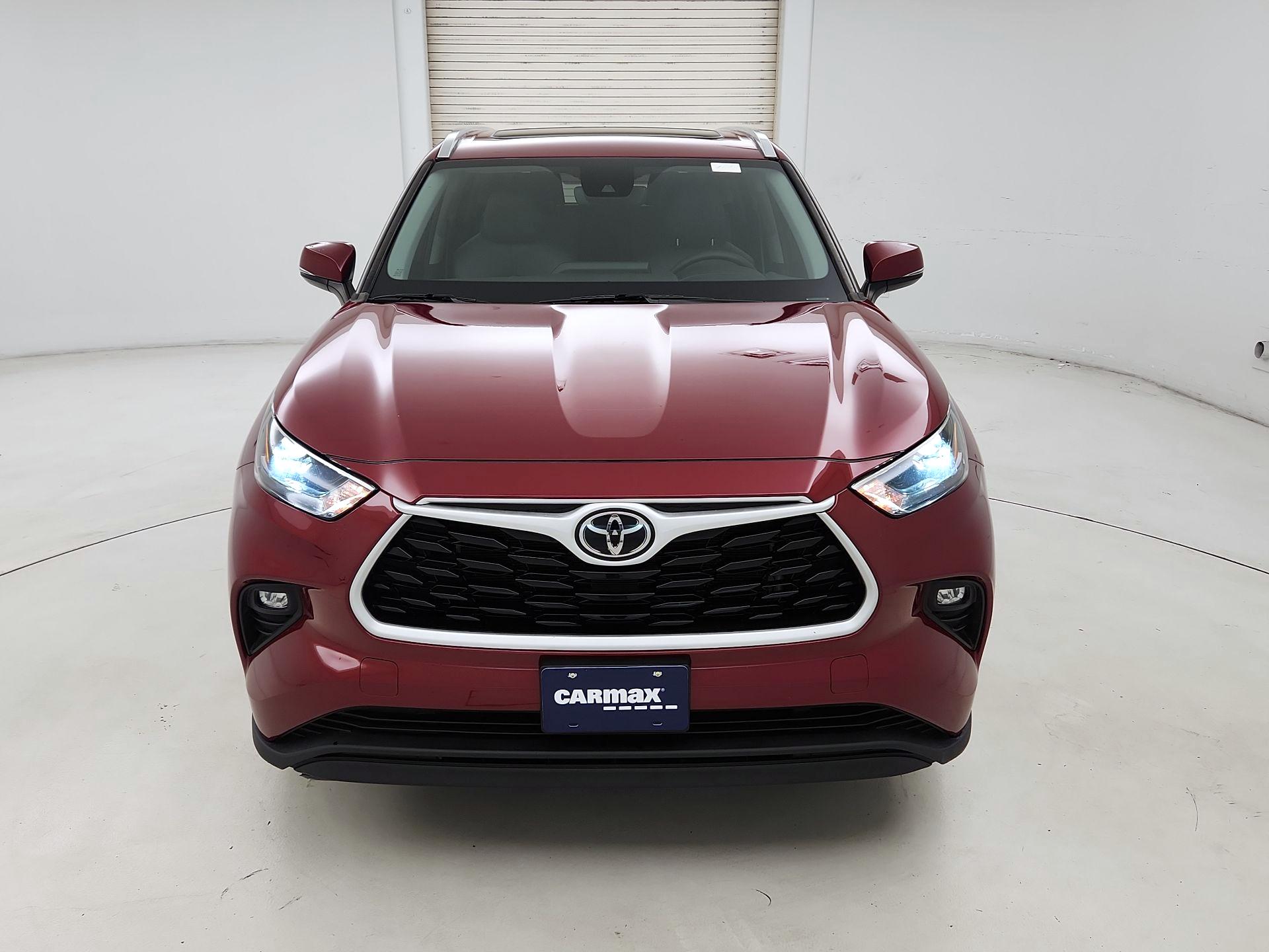 Thumbnail: 2023 Toyota Highlander - 2