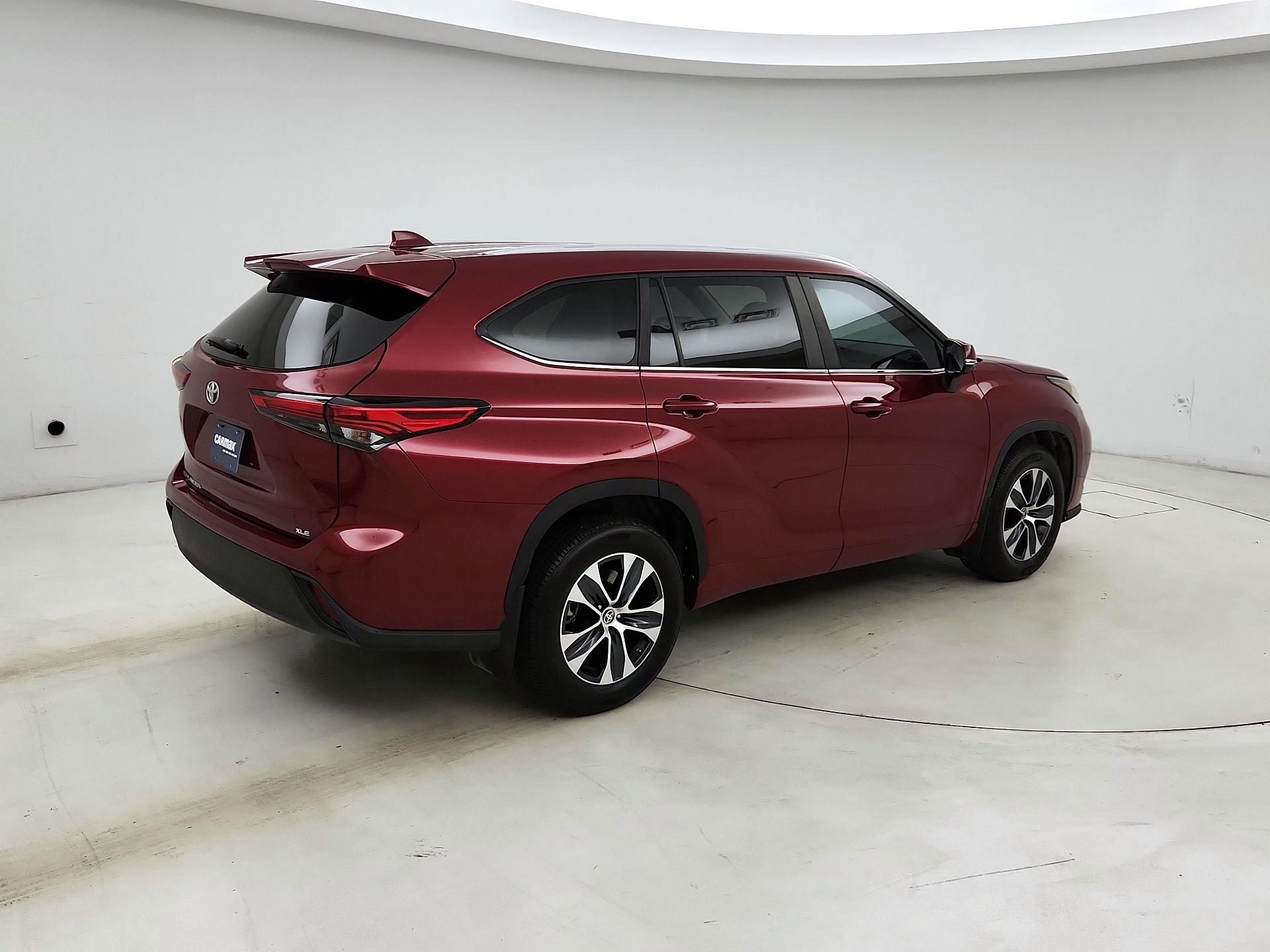 Thumbnail: 2023 Toyota Highlander - 5