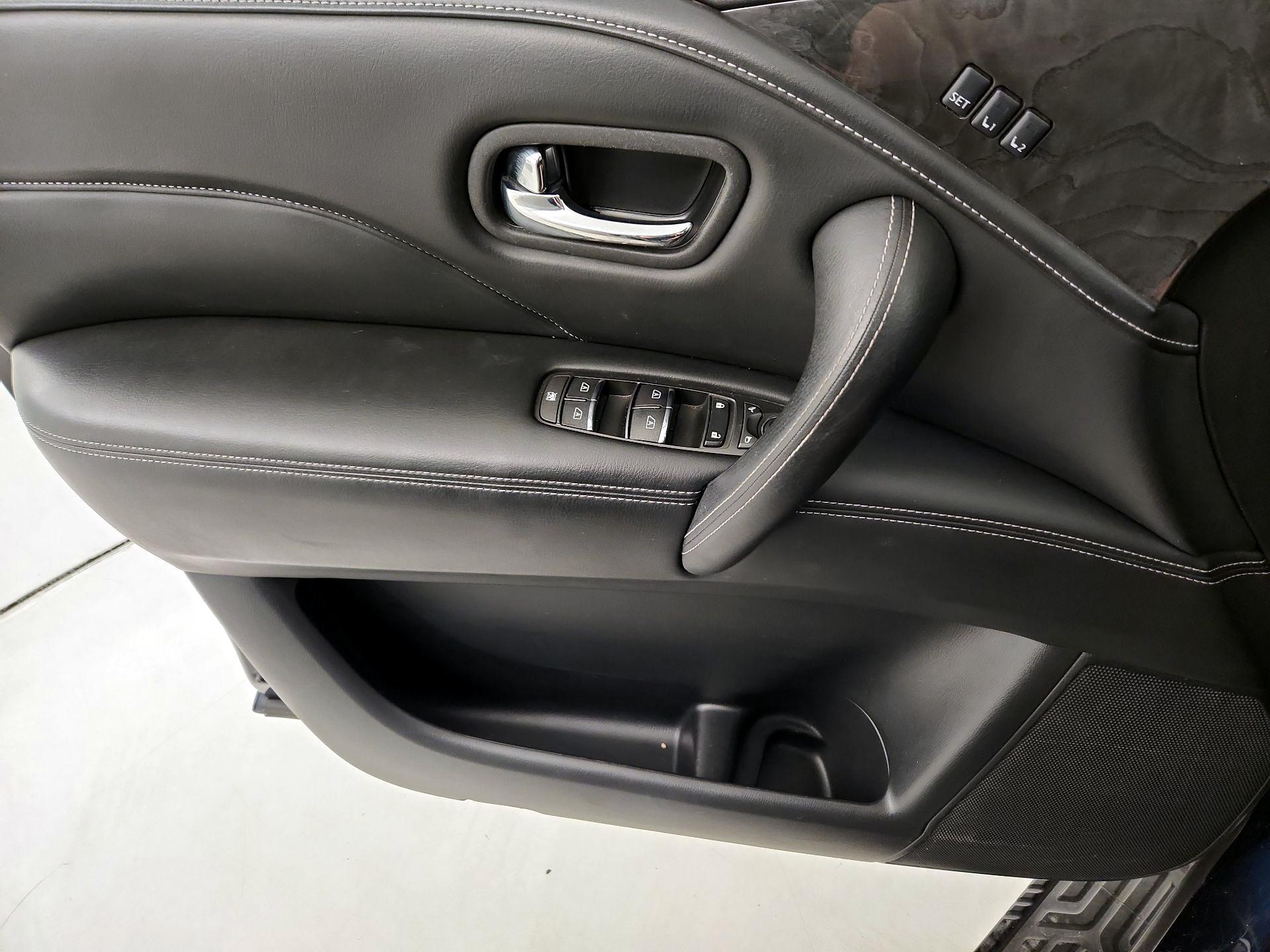 Thumbnail: 2022 INFINITI QX80 - 12