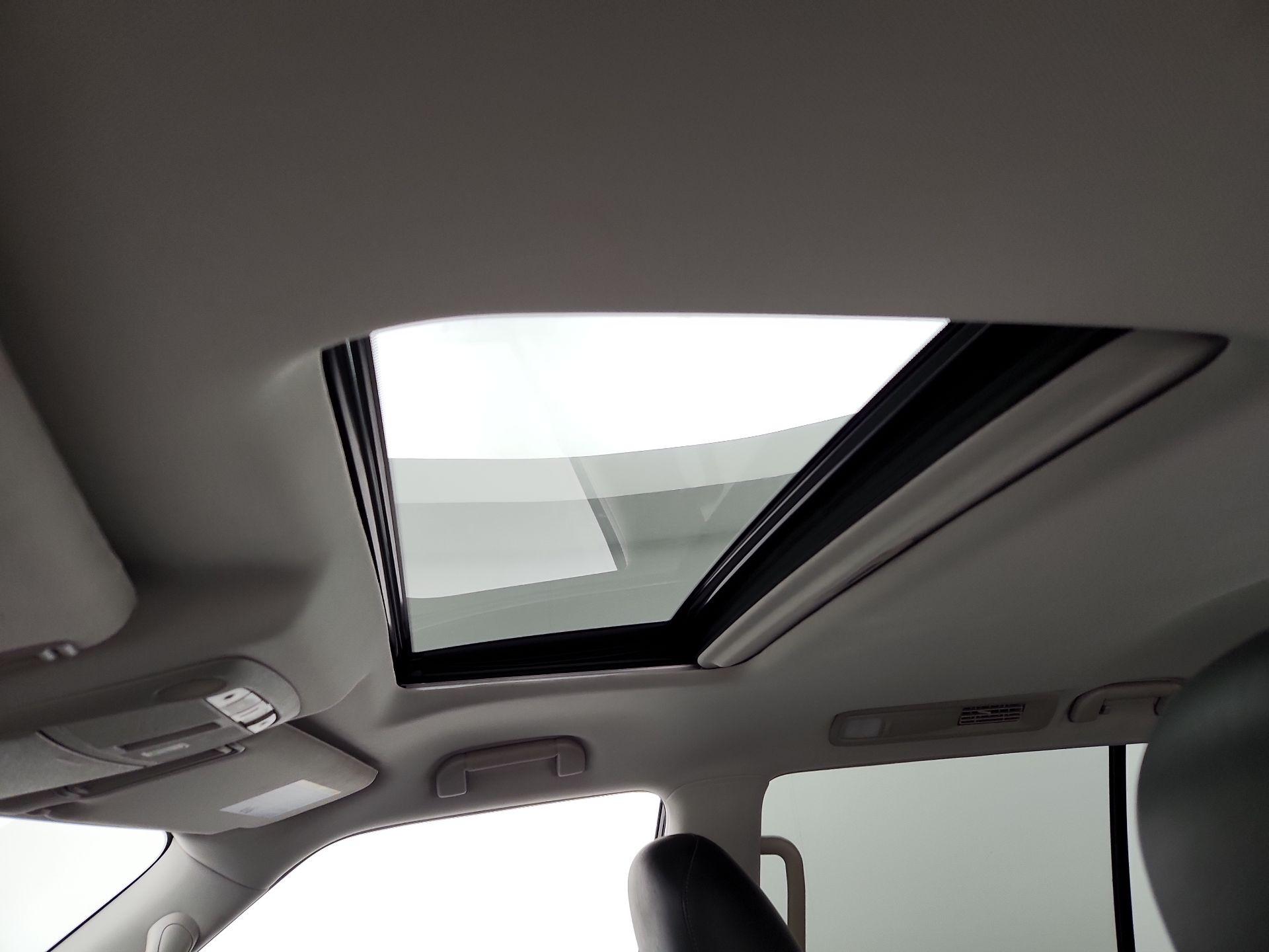 Thumbnail: 2022 INFINITI QX80 - 19