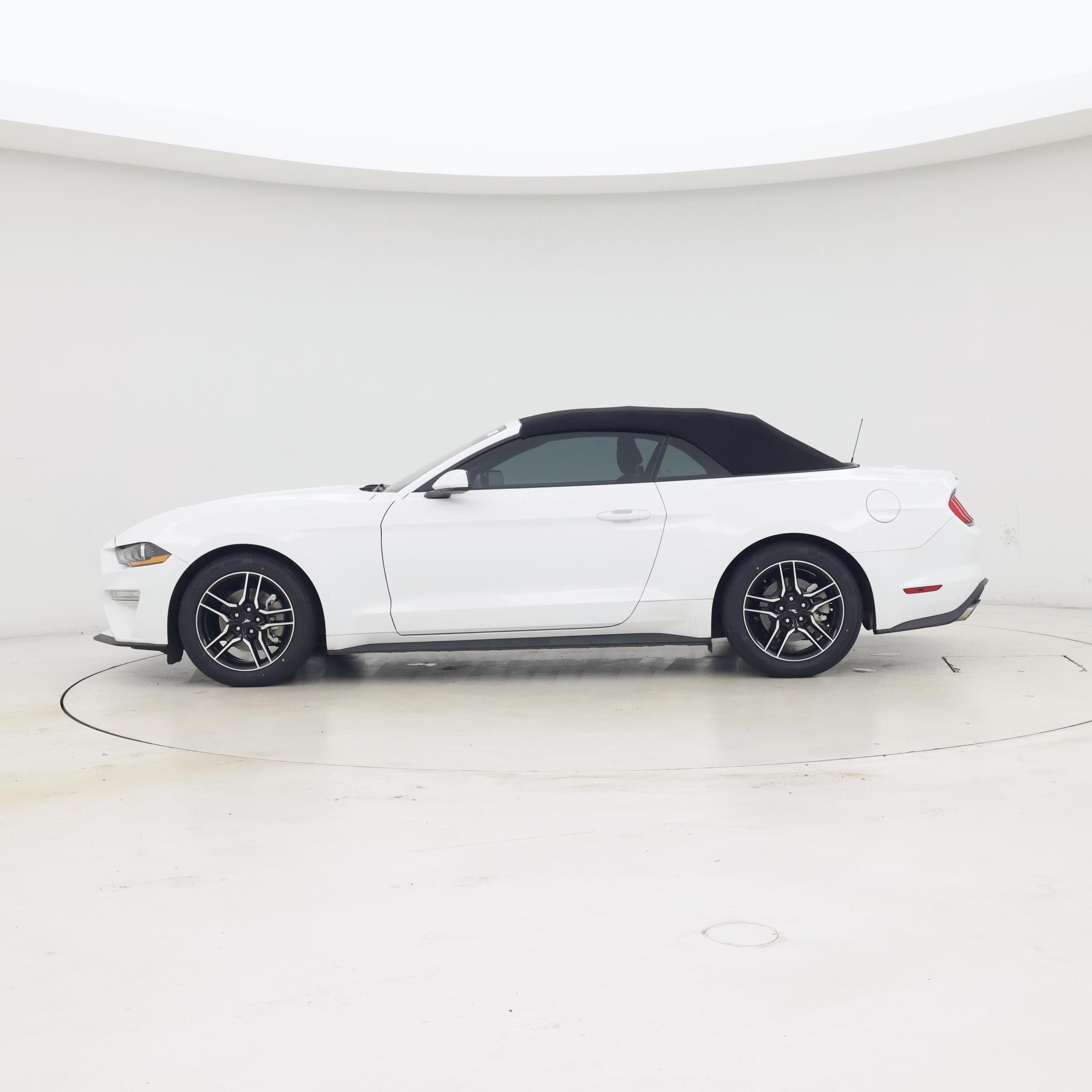 Thumbnail: 2023 Ford Mustang - 3