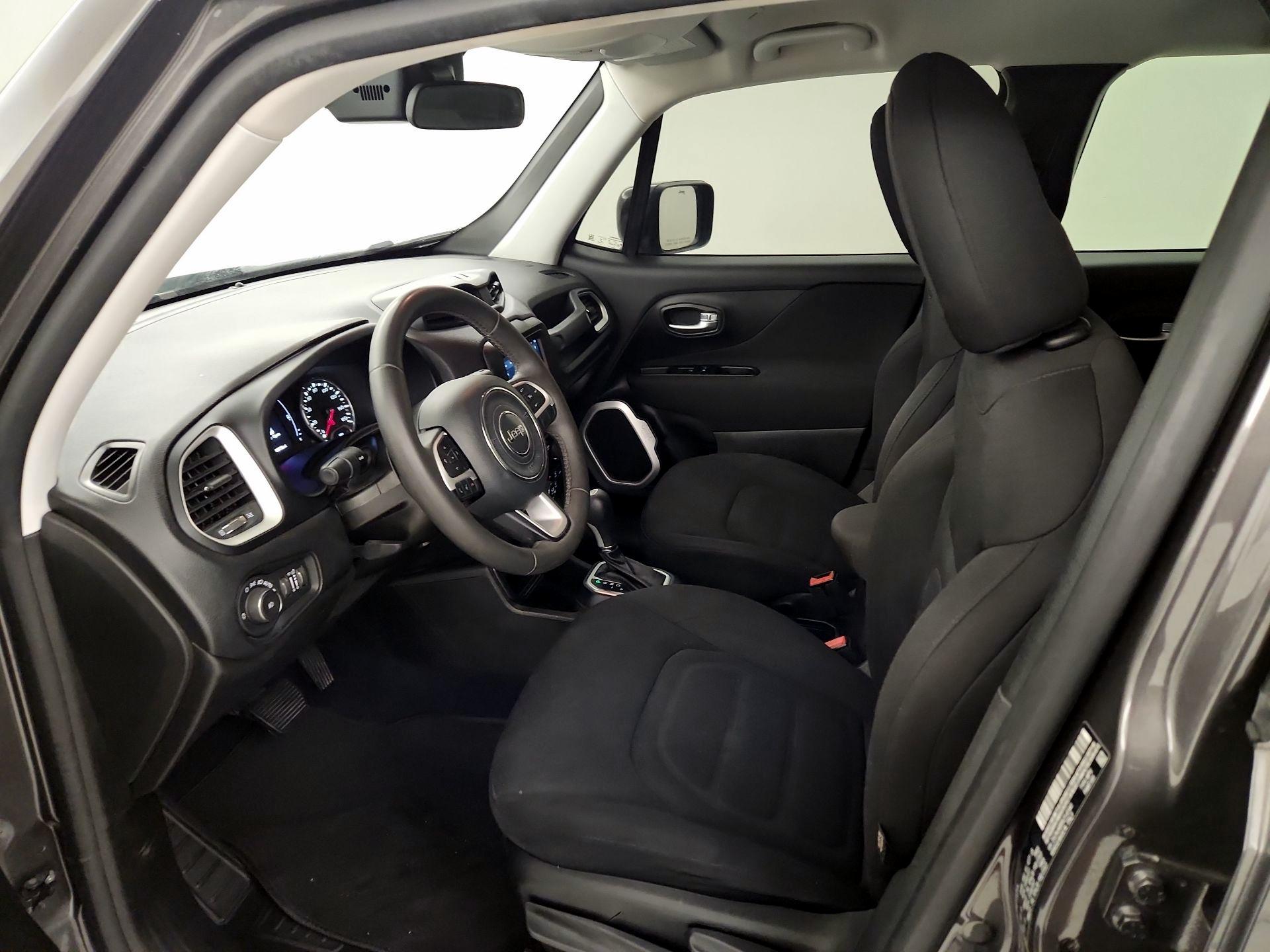 Thumbnail: 2020 Jeep Renegade - 11