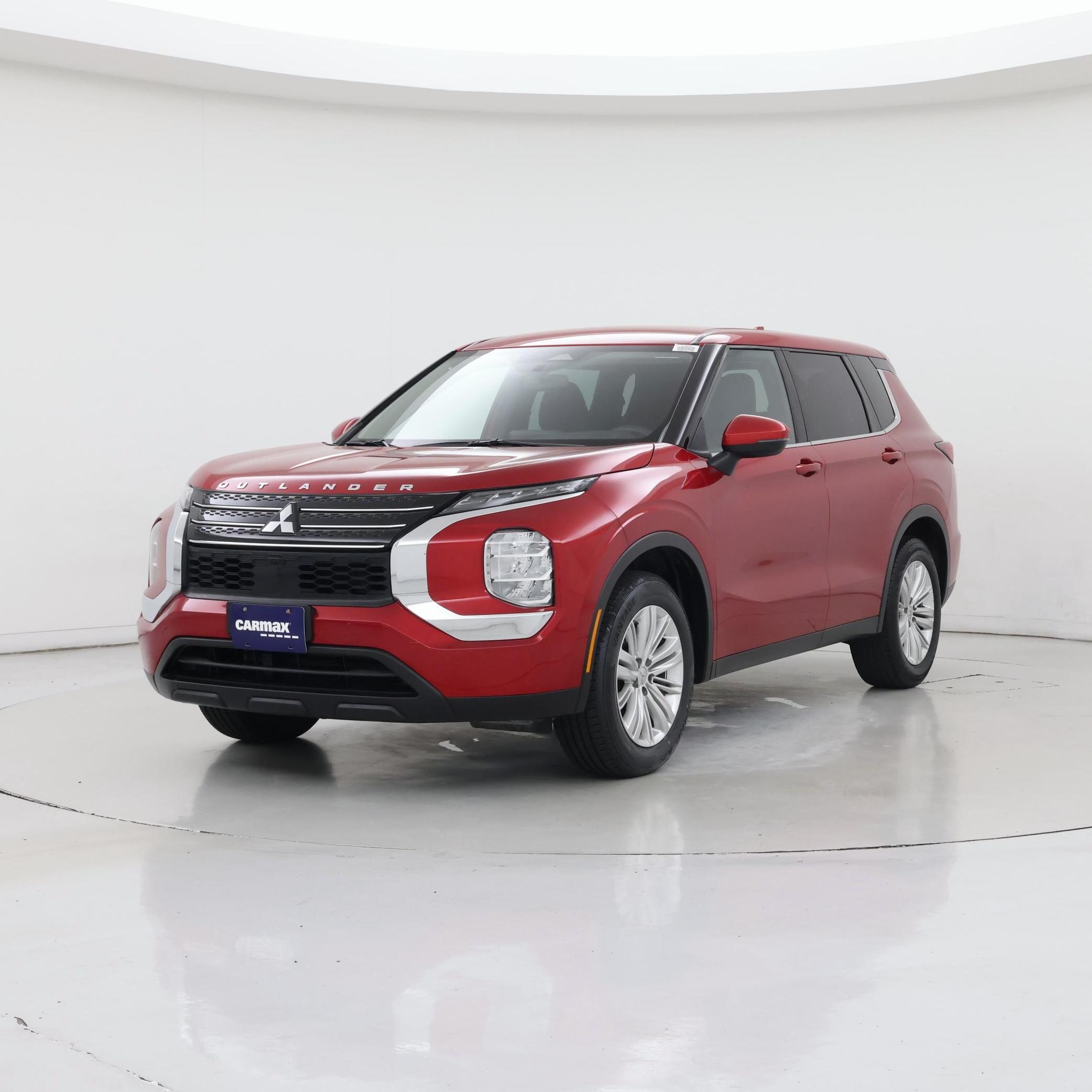 Thumbnail: 2023 Mitsubishi Outlander - 4