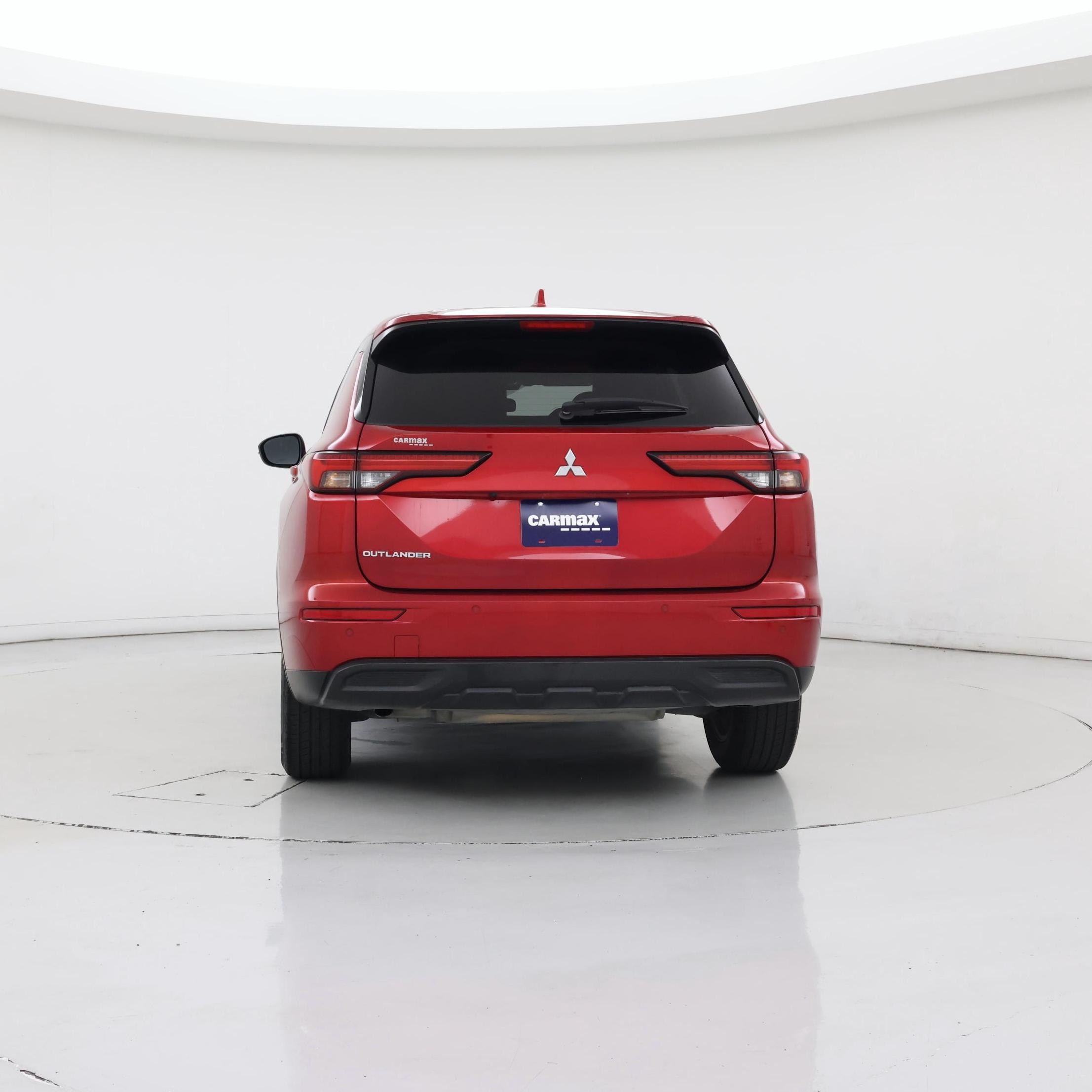 Thumbnail: 2023 Mitsubishi Outlander - 6
