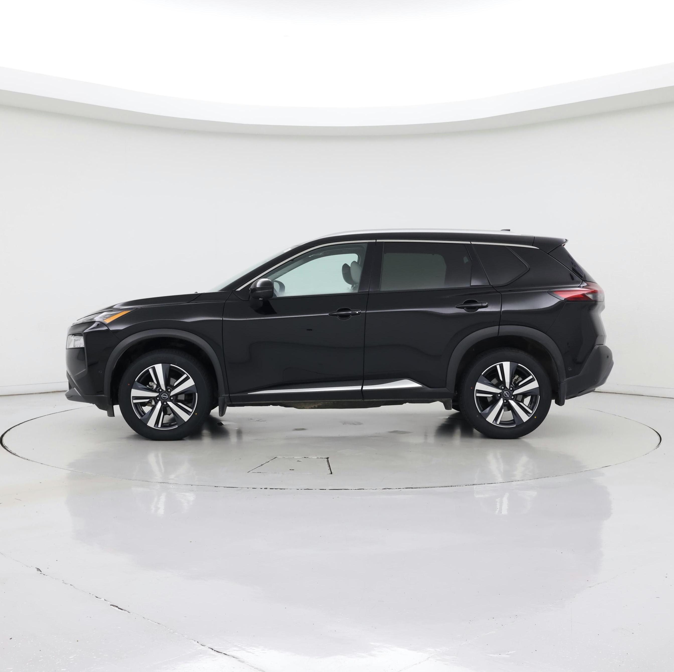 Thumbnail: 2023 Nissan Rogue - 3