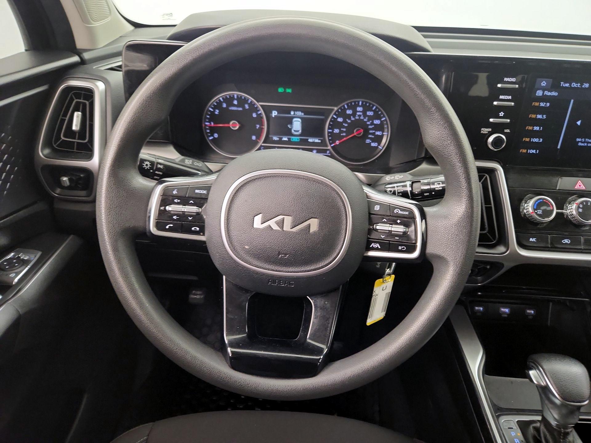 Thumbnail: 2022 Kia Sorento - 10