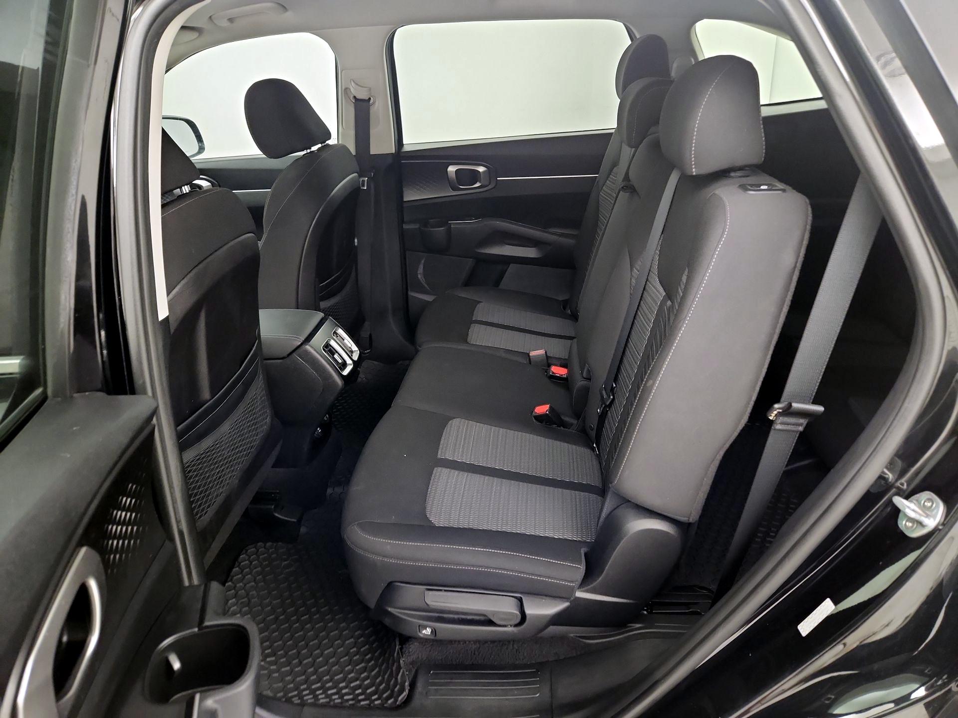 Thumbnail: 2022 Kia Sorento - 19