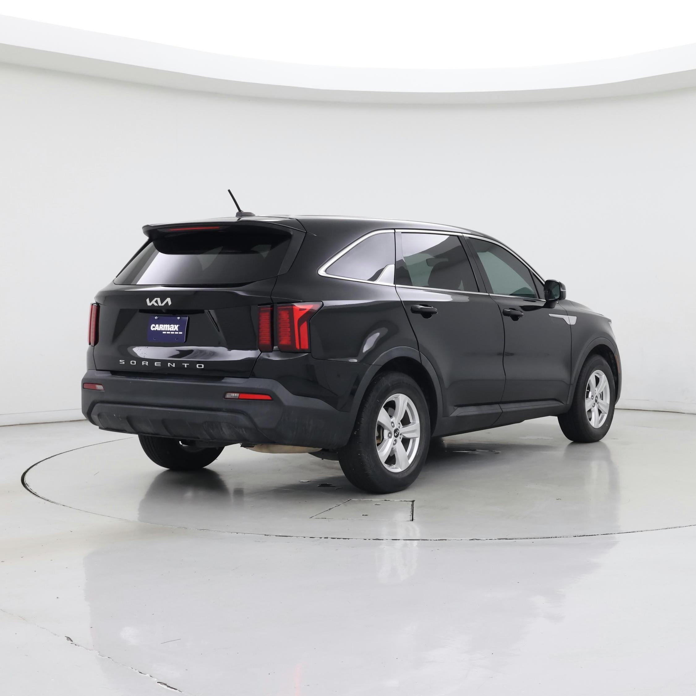 Thumbnail: 2022 Kia Sorento - 8