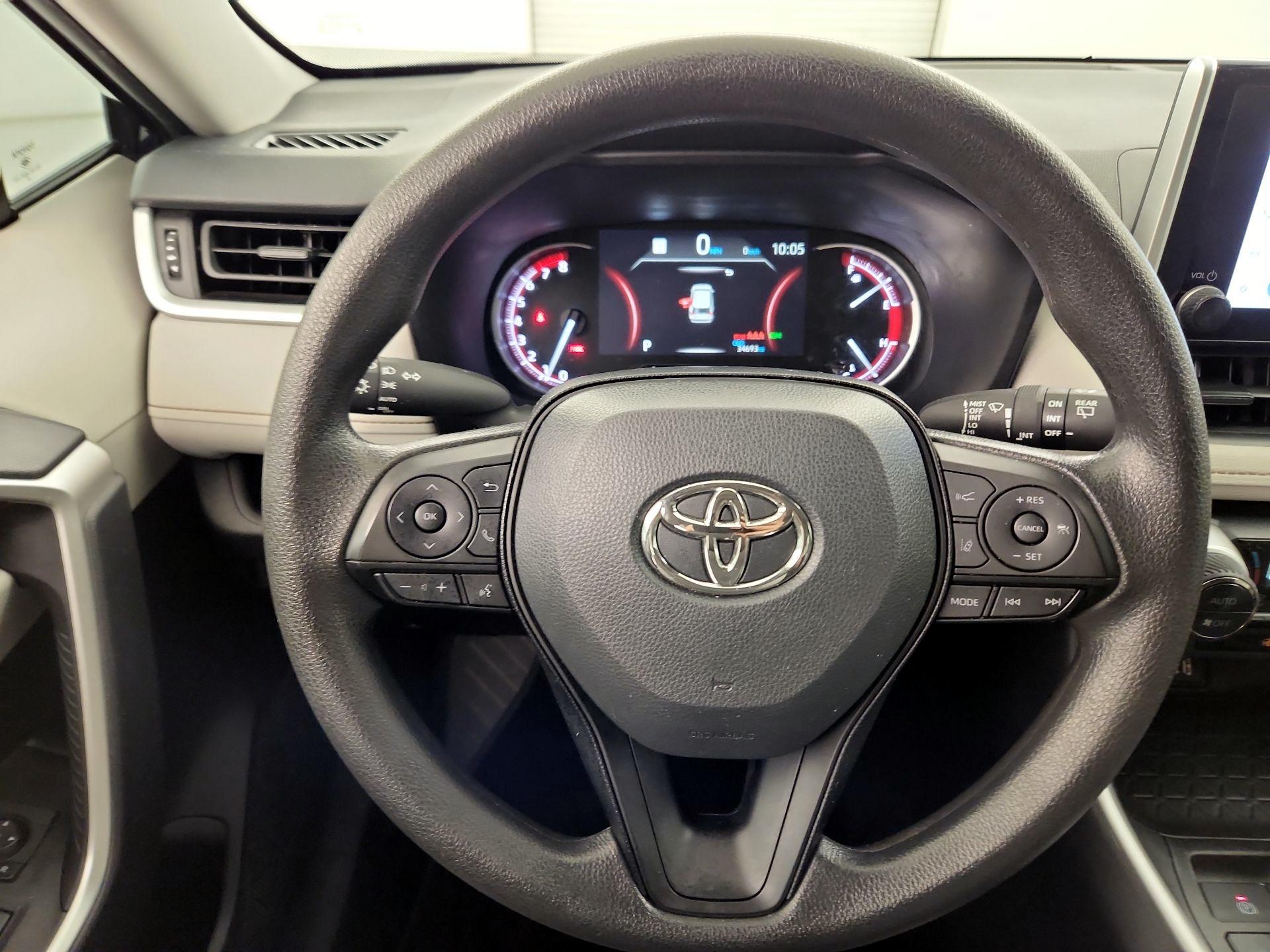 Thumbnail: 2024 Toyota RAV4 - 10
