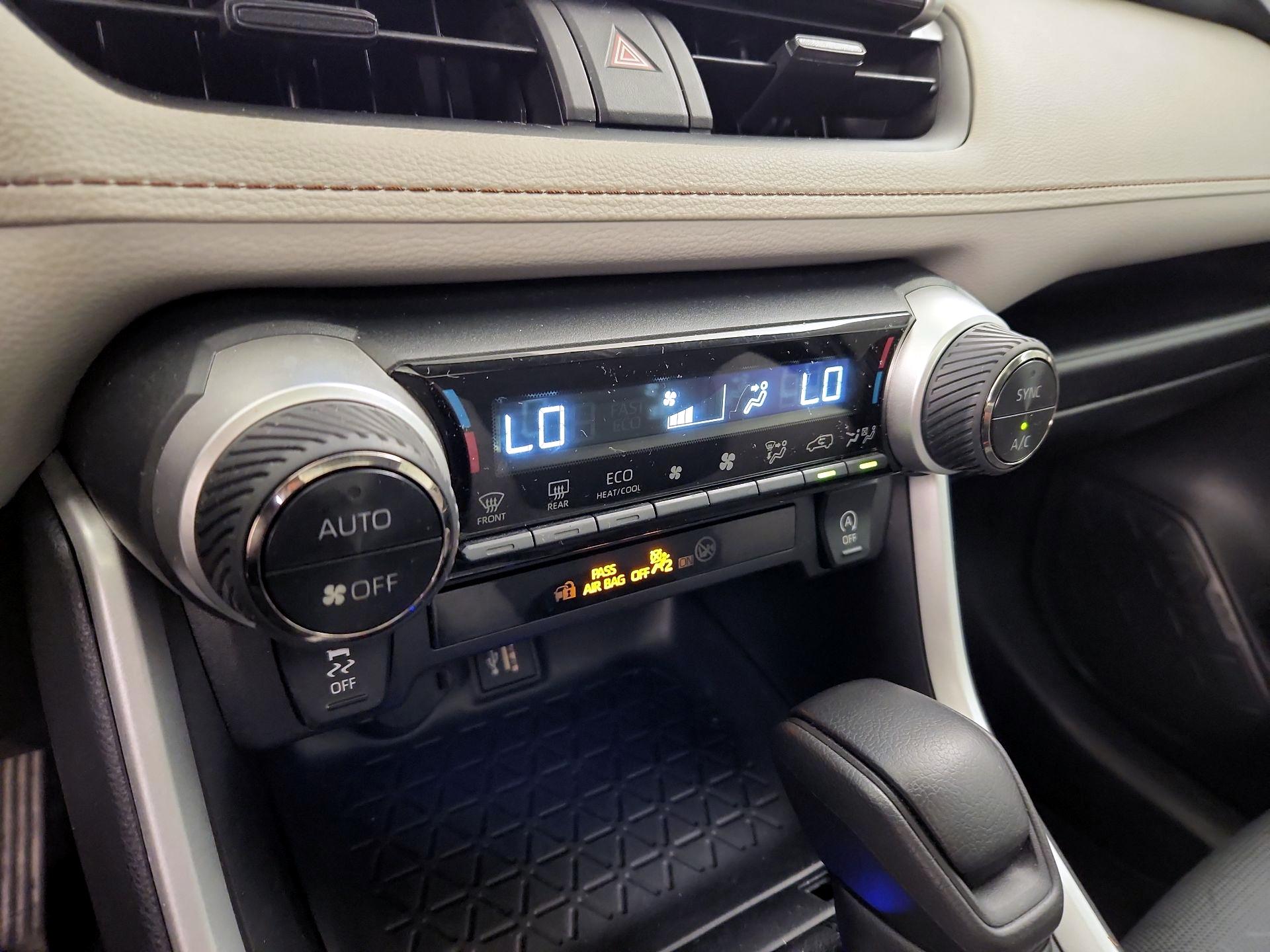 Thumbnail: 2024 Toyota RAV4 - 16