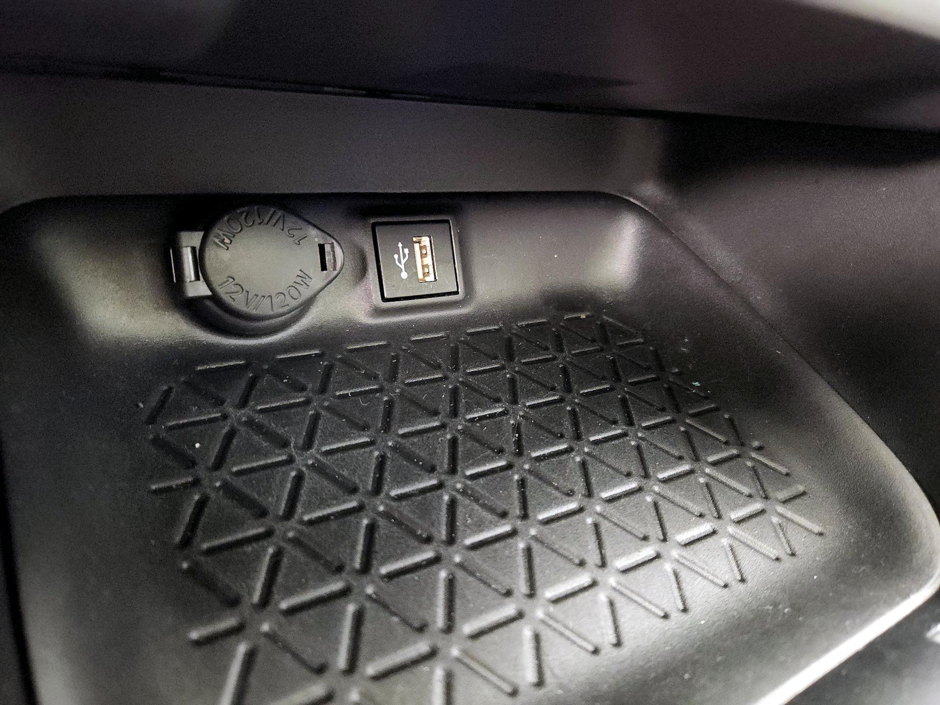 Thumbnail: 2024 Toyota RAV4 - 18