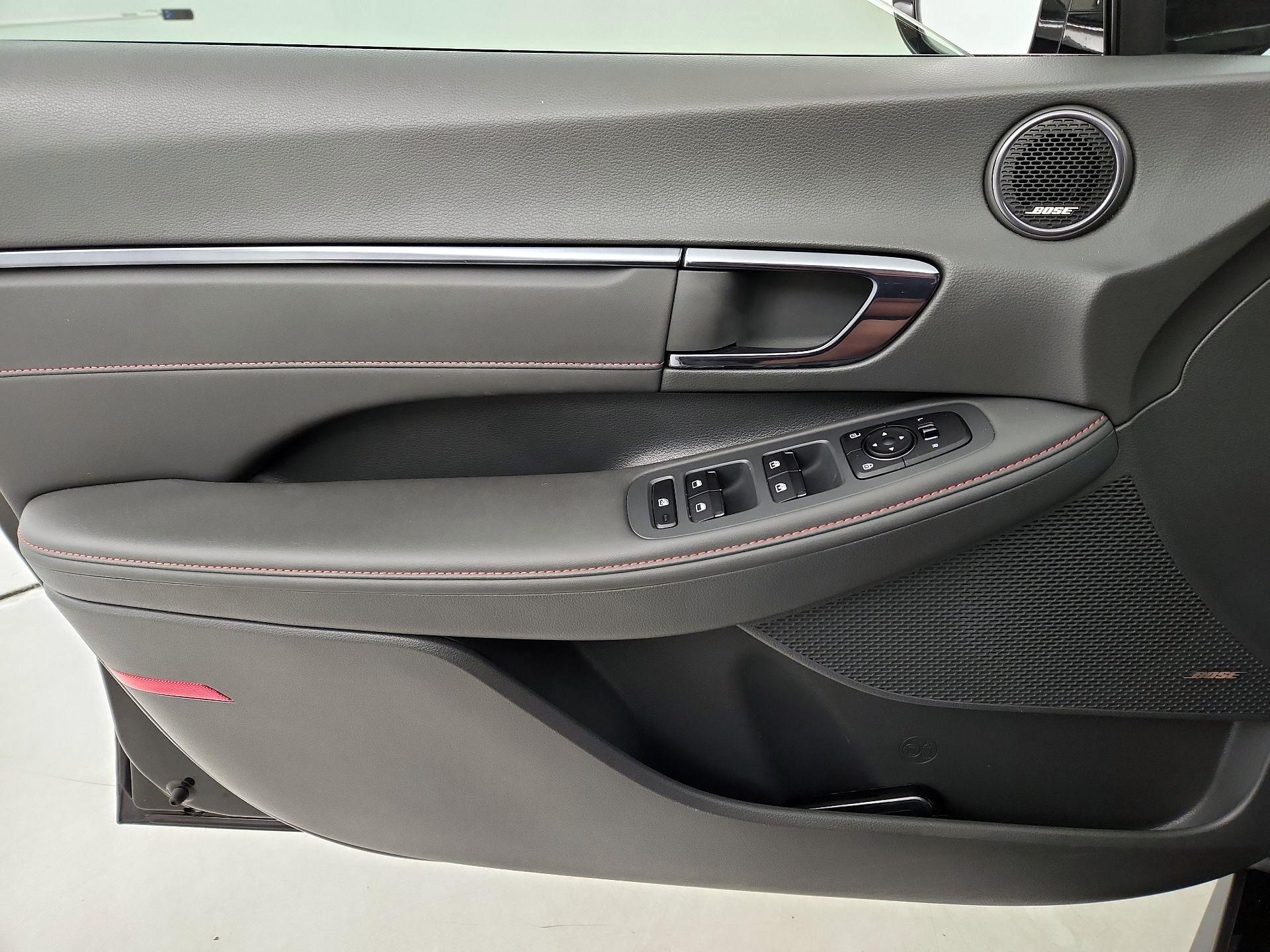 Thumbnail: 2022 Hyundai Sonata - 12